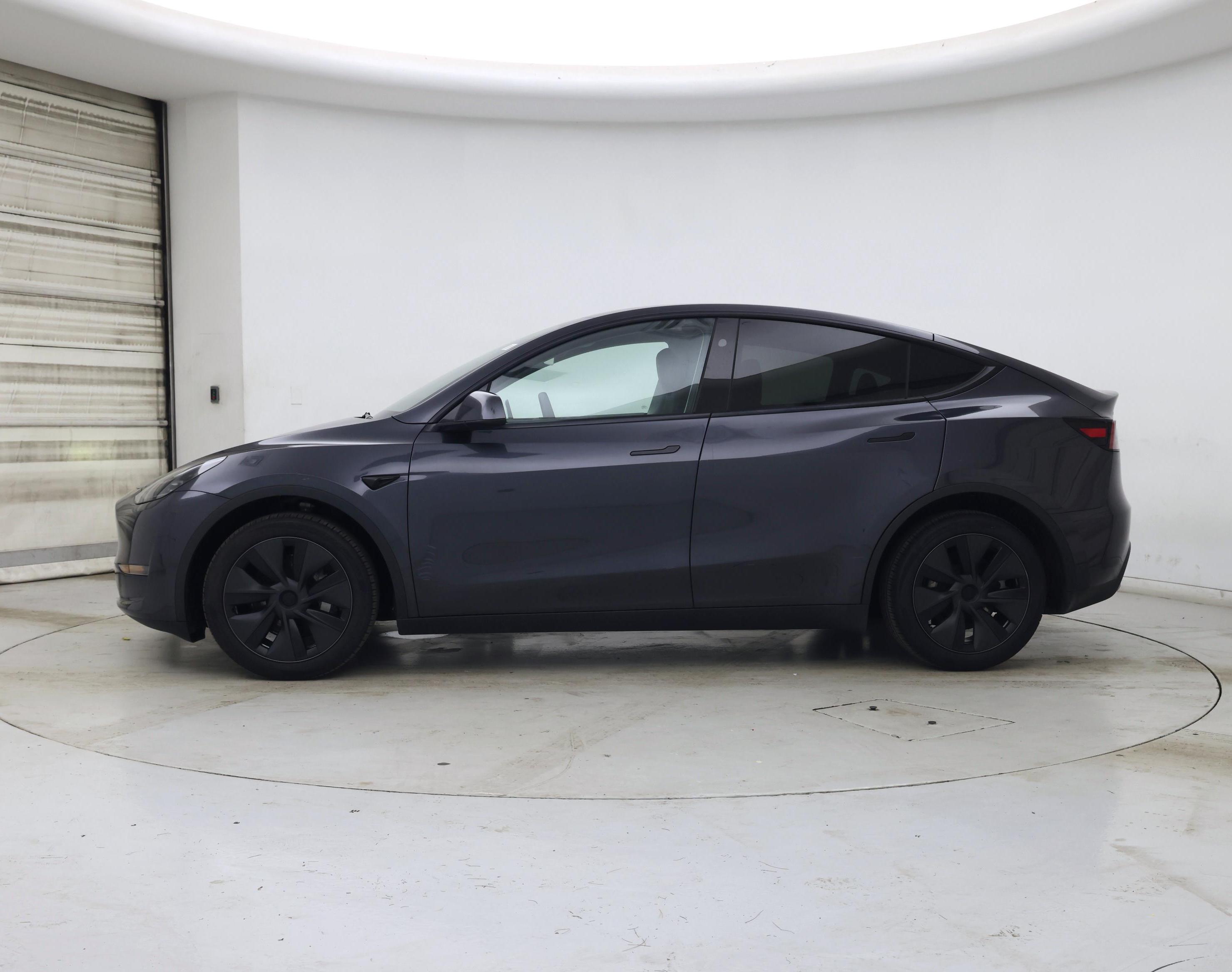 Thumbnail: 2025 Tesla Model Y - 3