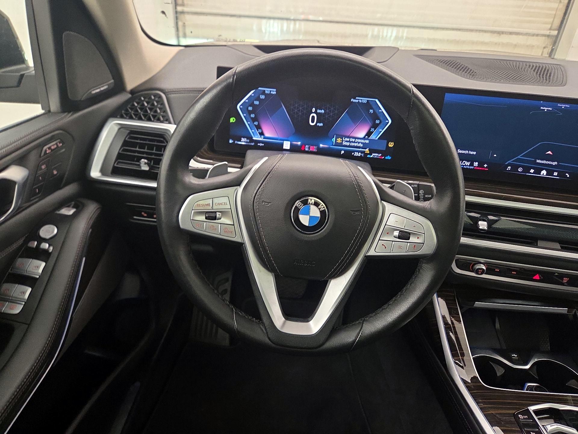 Thumbnail: 2025 BMW X7 - 10