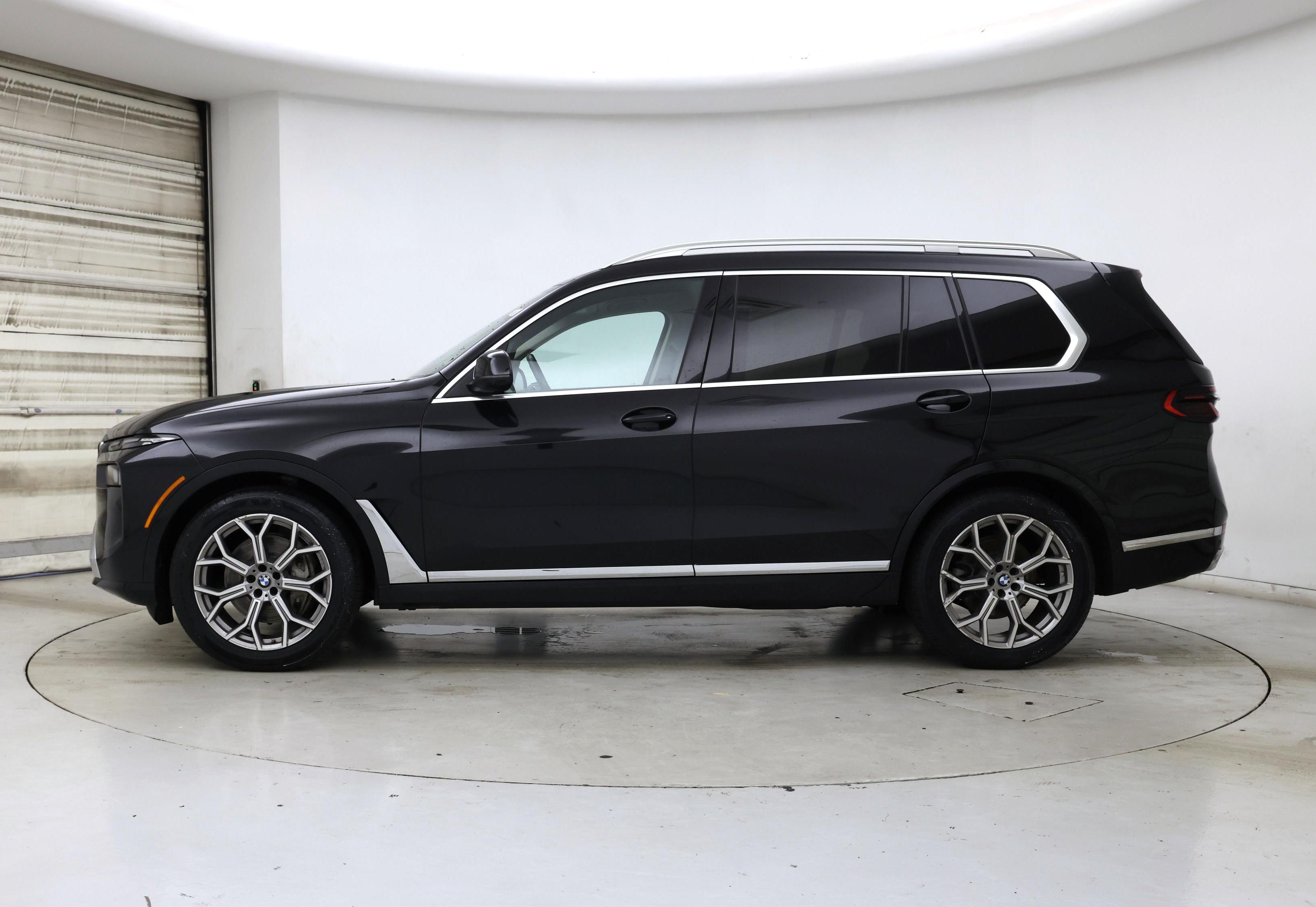 Thumbnail: 2025 BMW X7 - 3