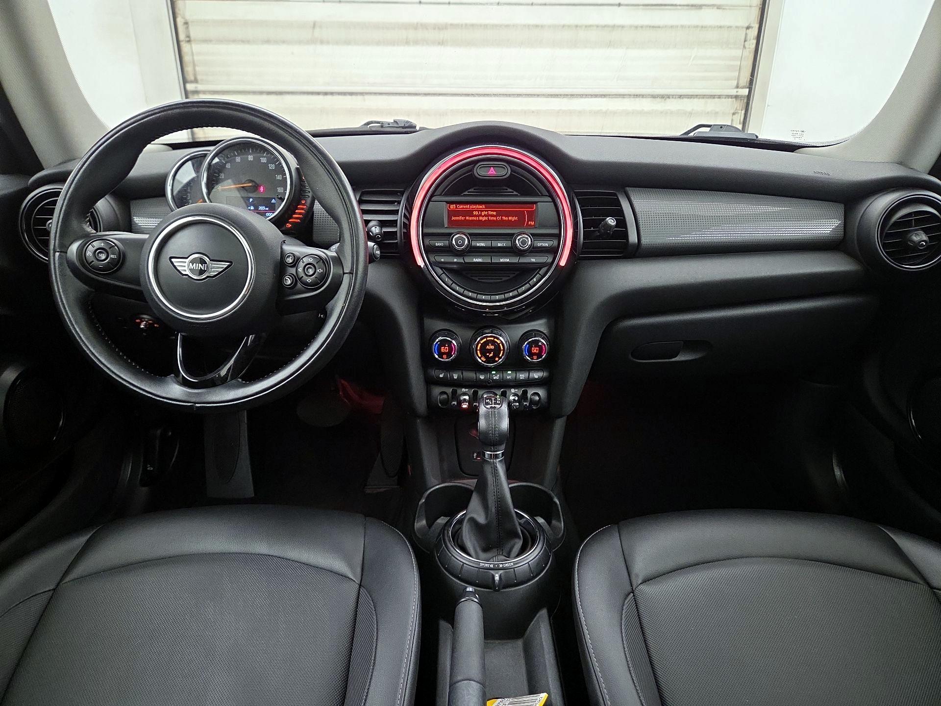 Thumbnail: 2015 MINI Cooper Hardtop - 9