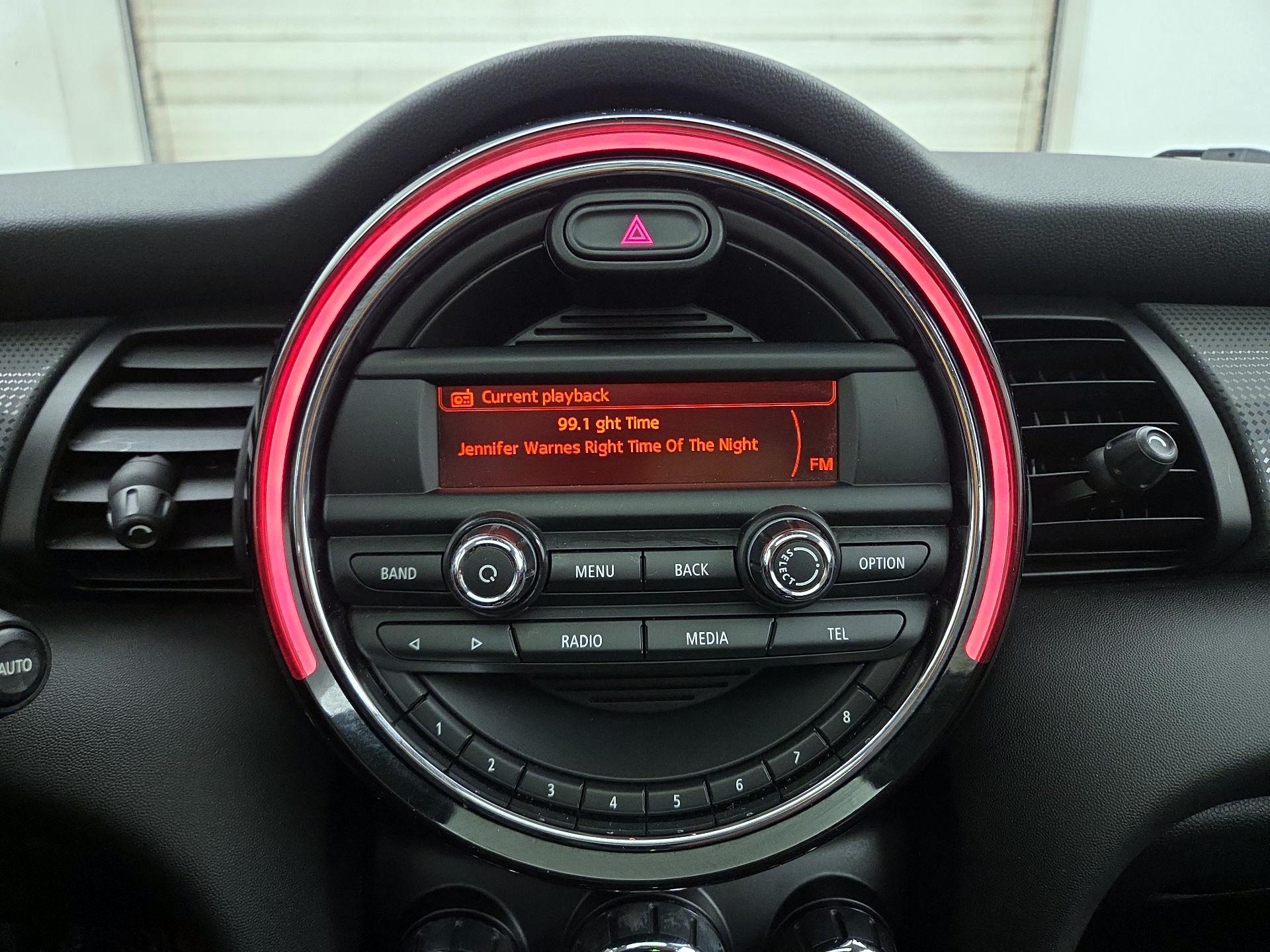 Thumbnail: 2015 MINI Cooper Hardtop - 14