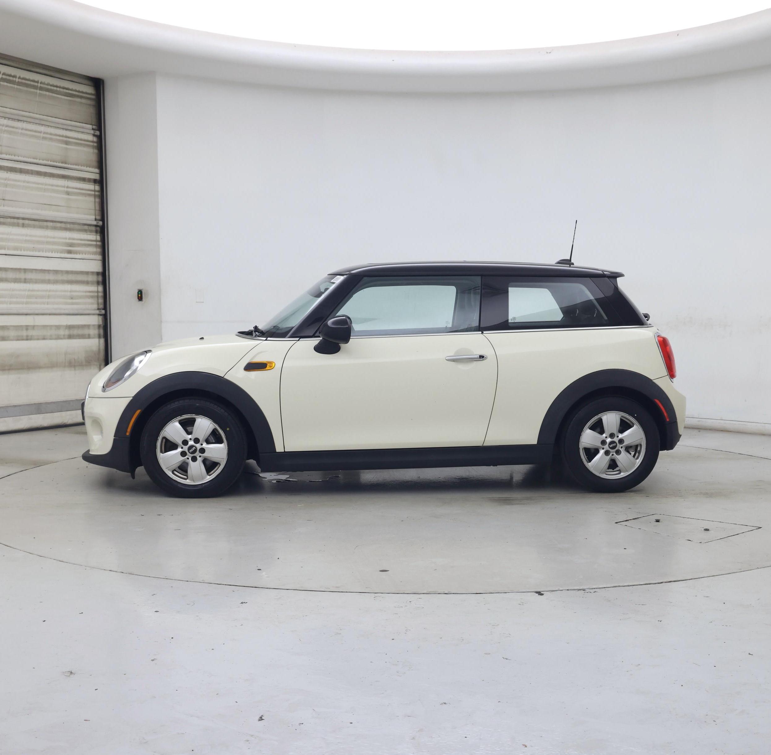 Thumbnail: 2015 MINI Cooper Hardtop - 3
