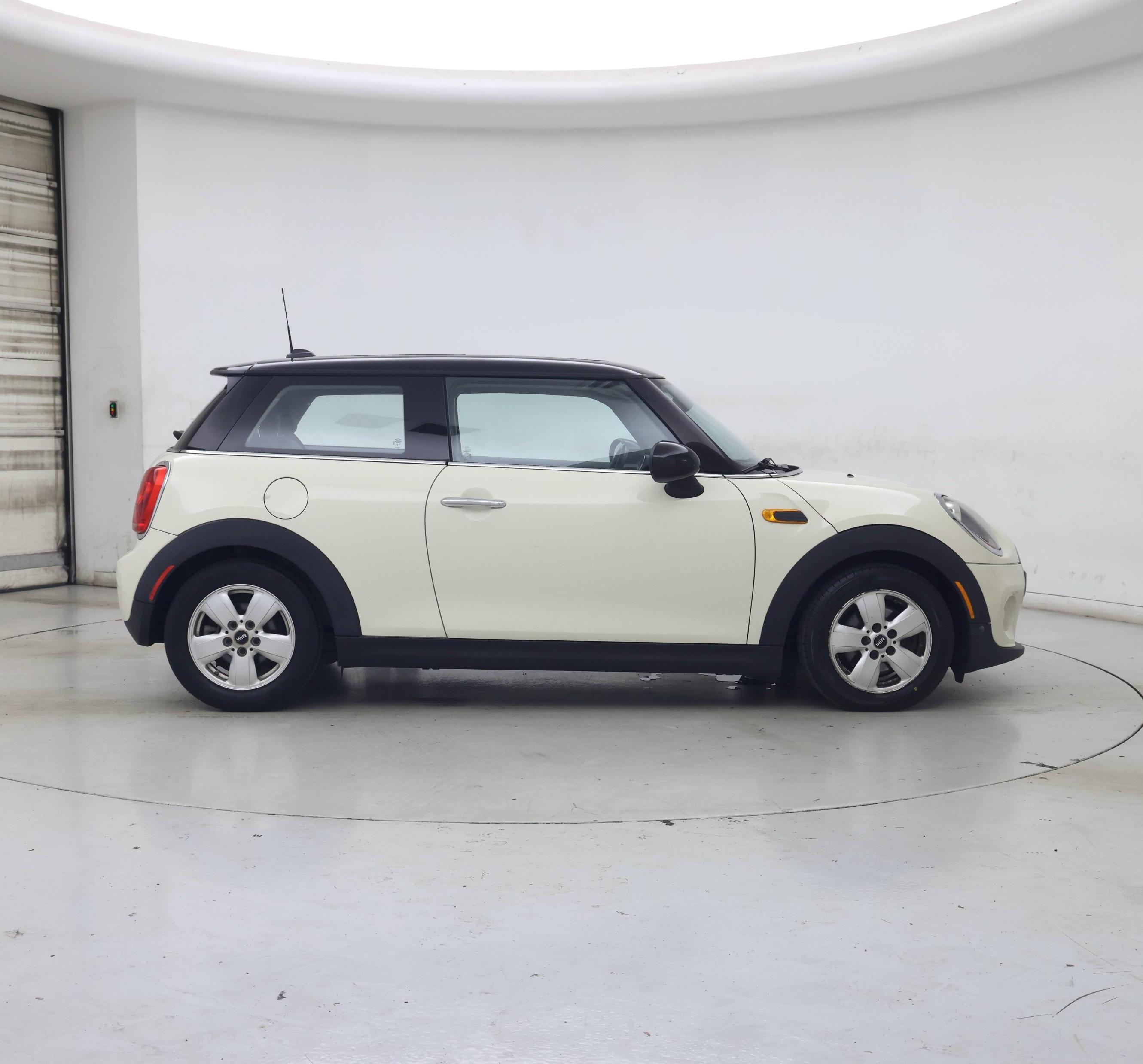 Thumbnail: 2015 MINI Cooper Hardtop - 7