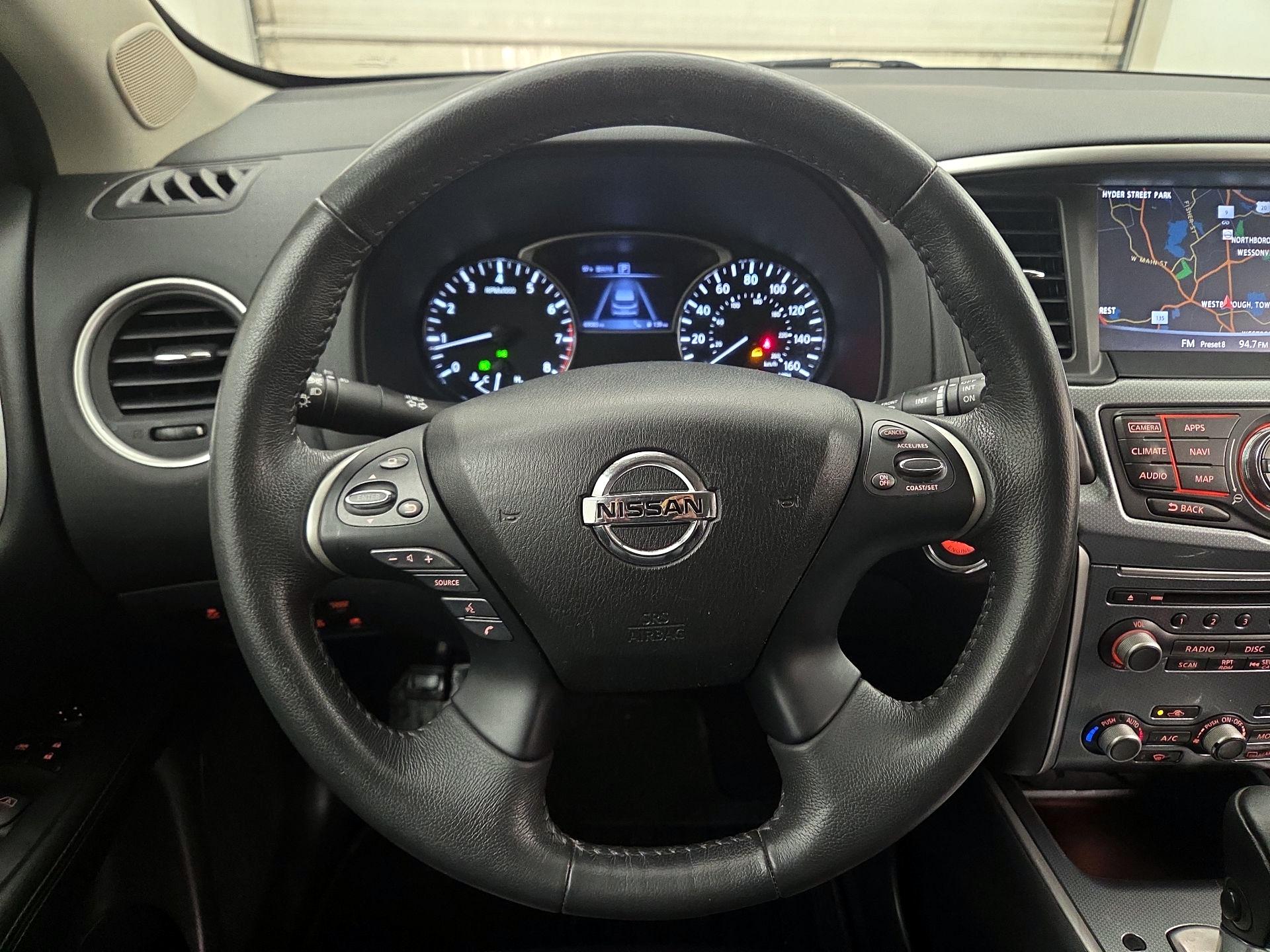 Thumbnail: 2017 Nissan Pathfinder - 10