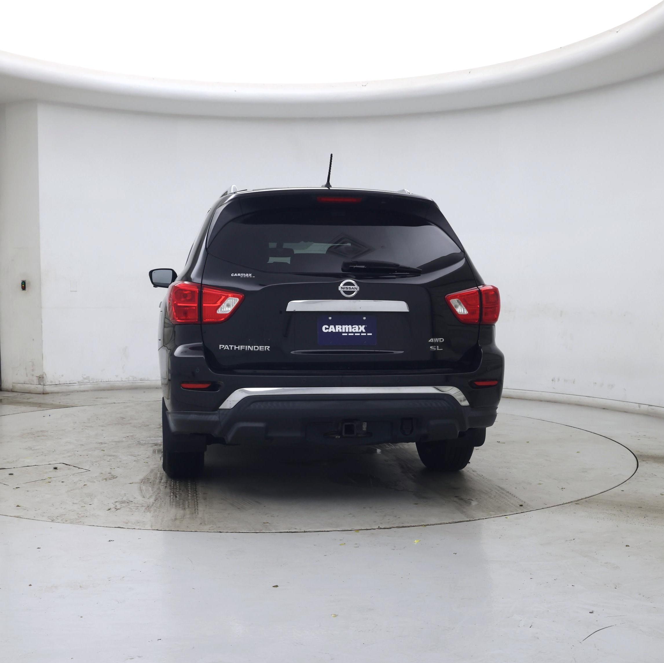 Thumbnail: 2017 Nissan Pathfinder - 6