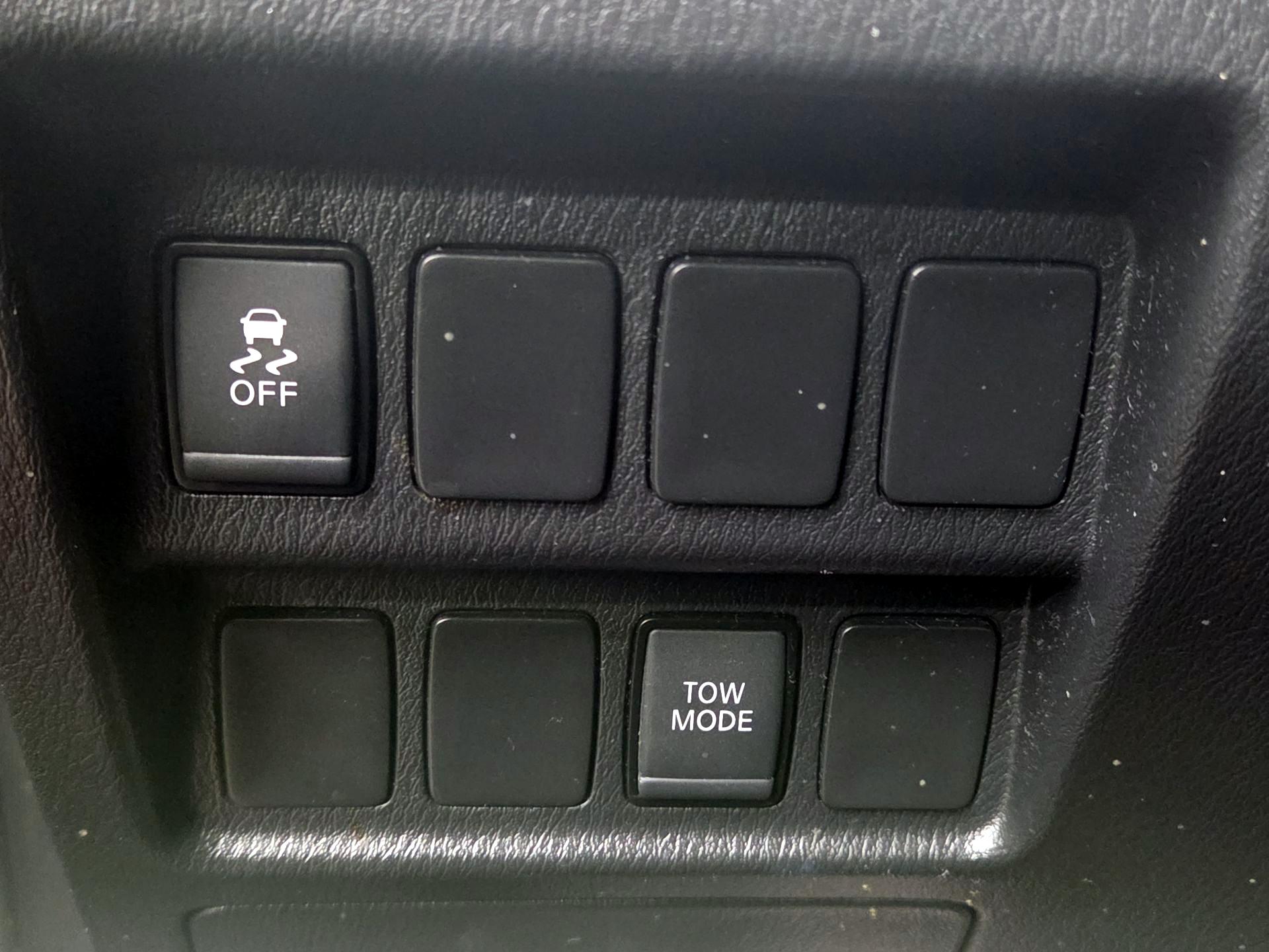 Thumbnail: 2018 Nissan Pathfinder - 13