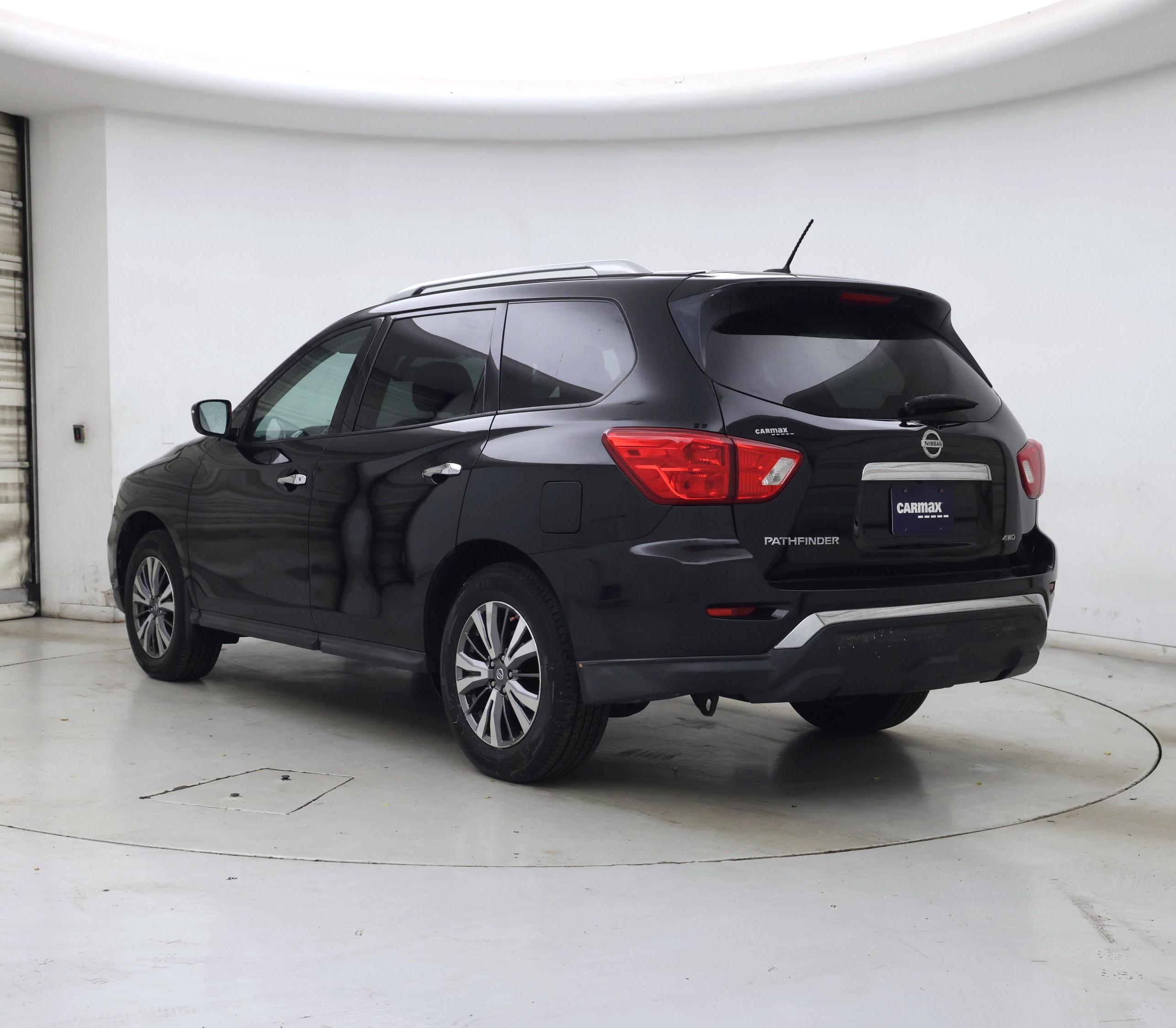 Thumbnail: 2018 Nissan Pathfinder - 2