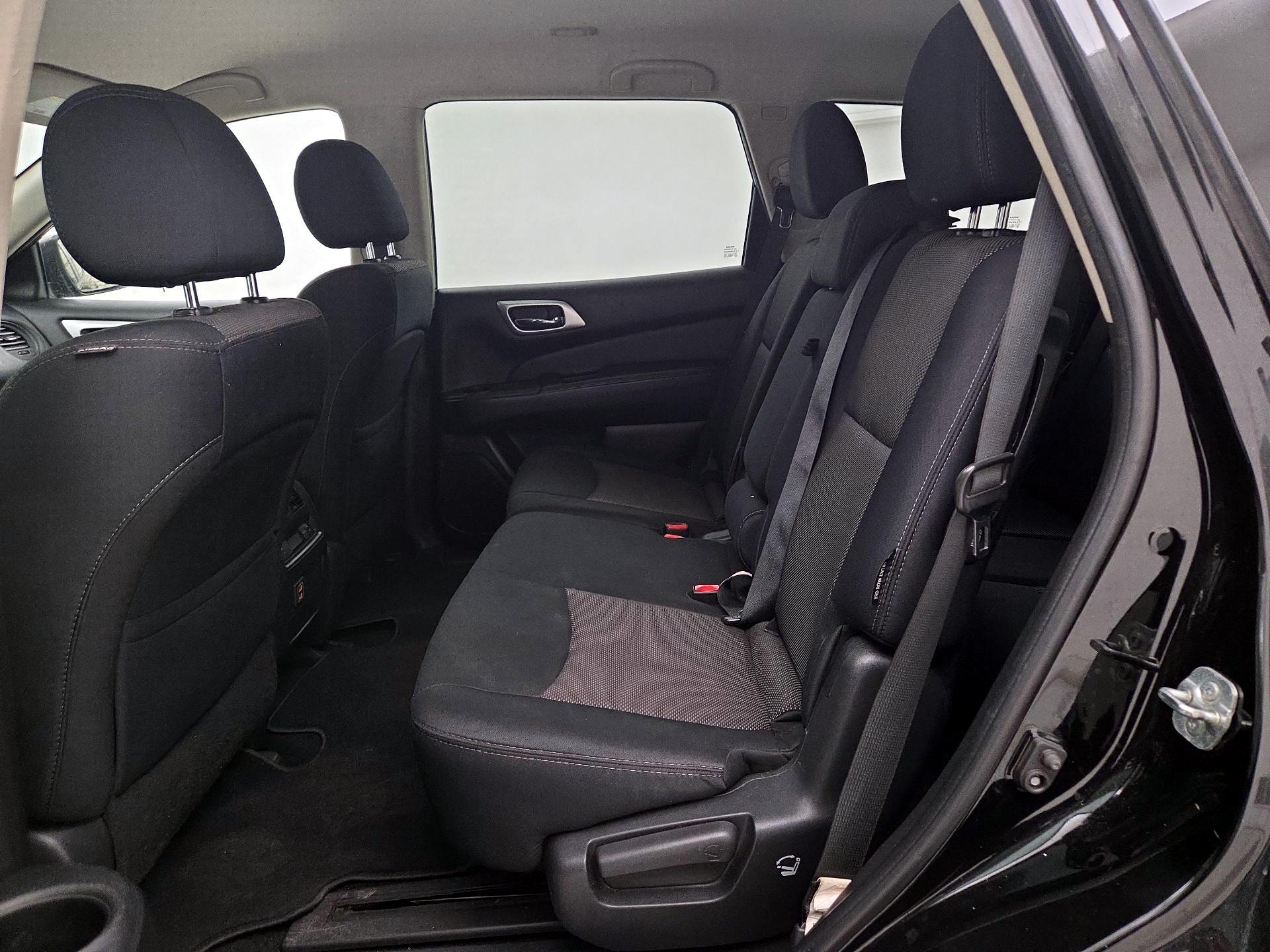 Thumbnail: 2018 Nissan Pathfinder - 19