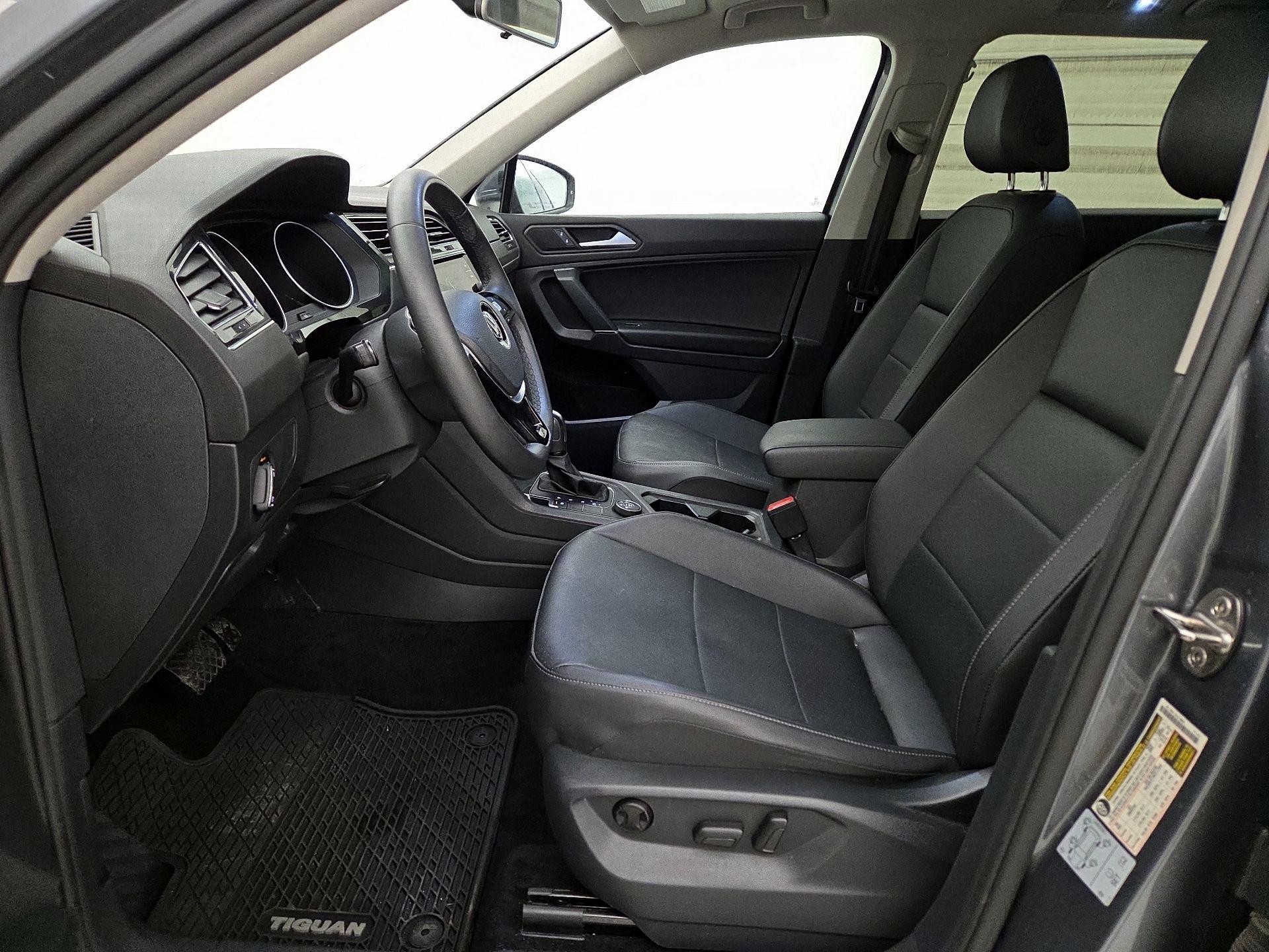 Thumbnail: 2020 Volkswagen Tiguan - 11