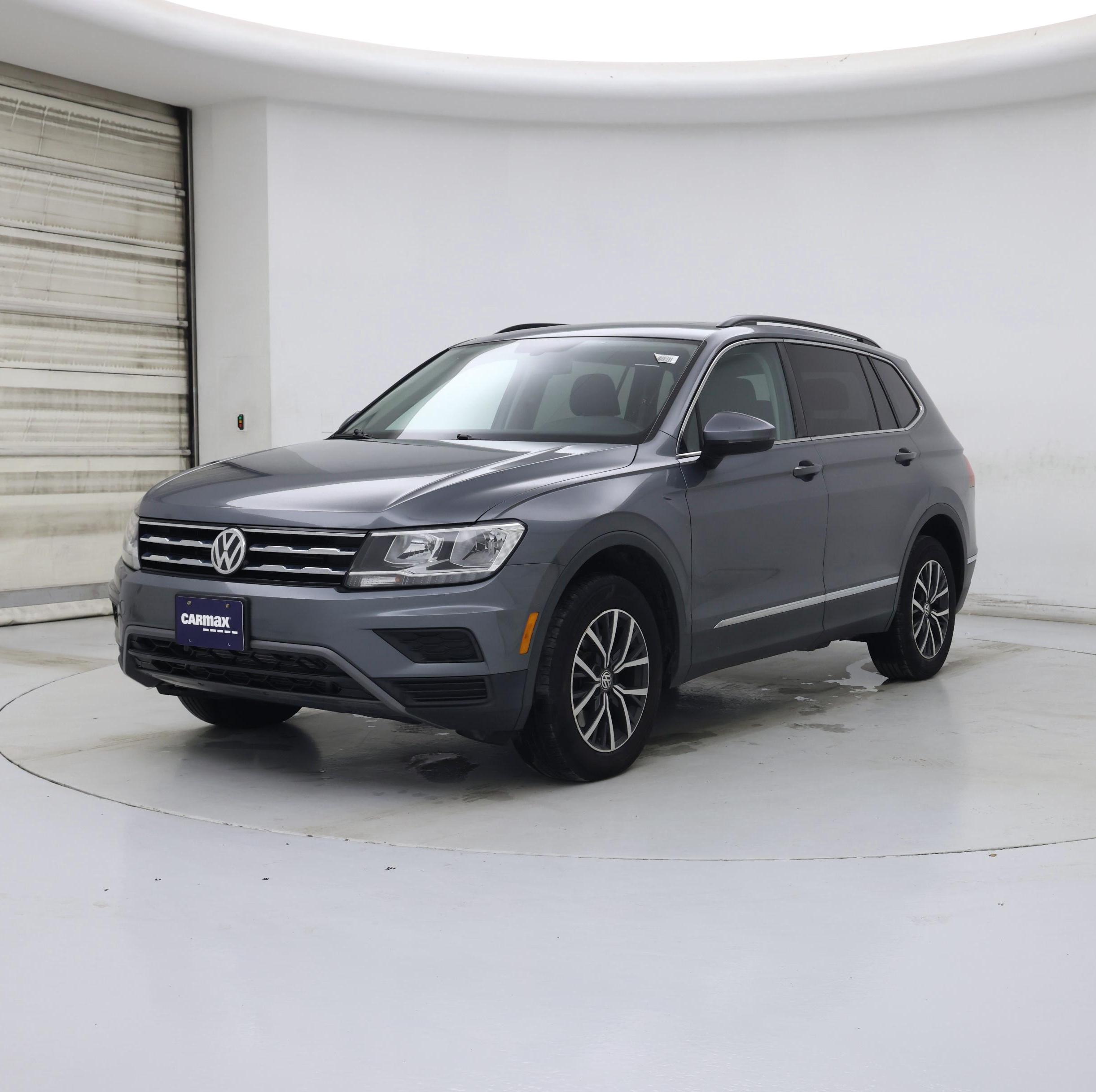 Thumbnail: 2020 Volkswagen Tiguan - 4