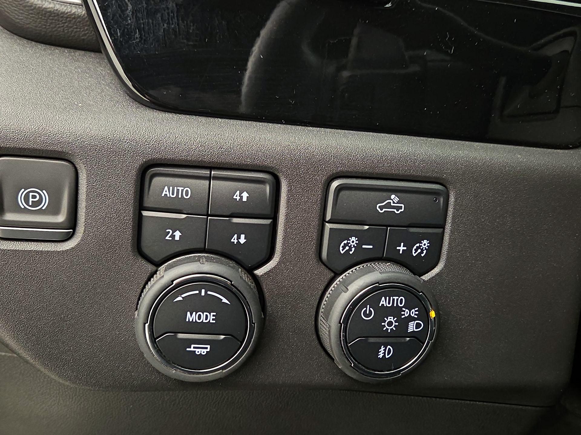 Thumbnail: 2024 Chevrolet Silverado 1500 - 13