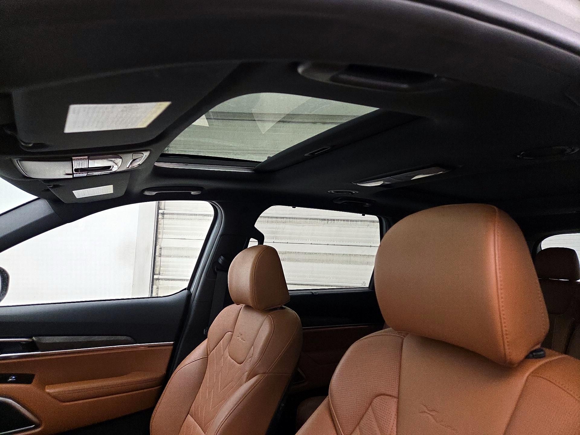 Thumbnail: 2025 Kia Telluride - 19