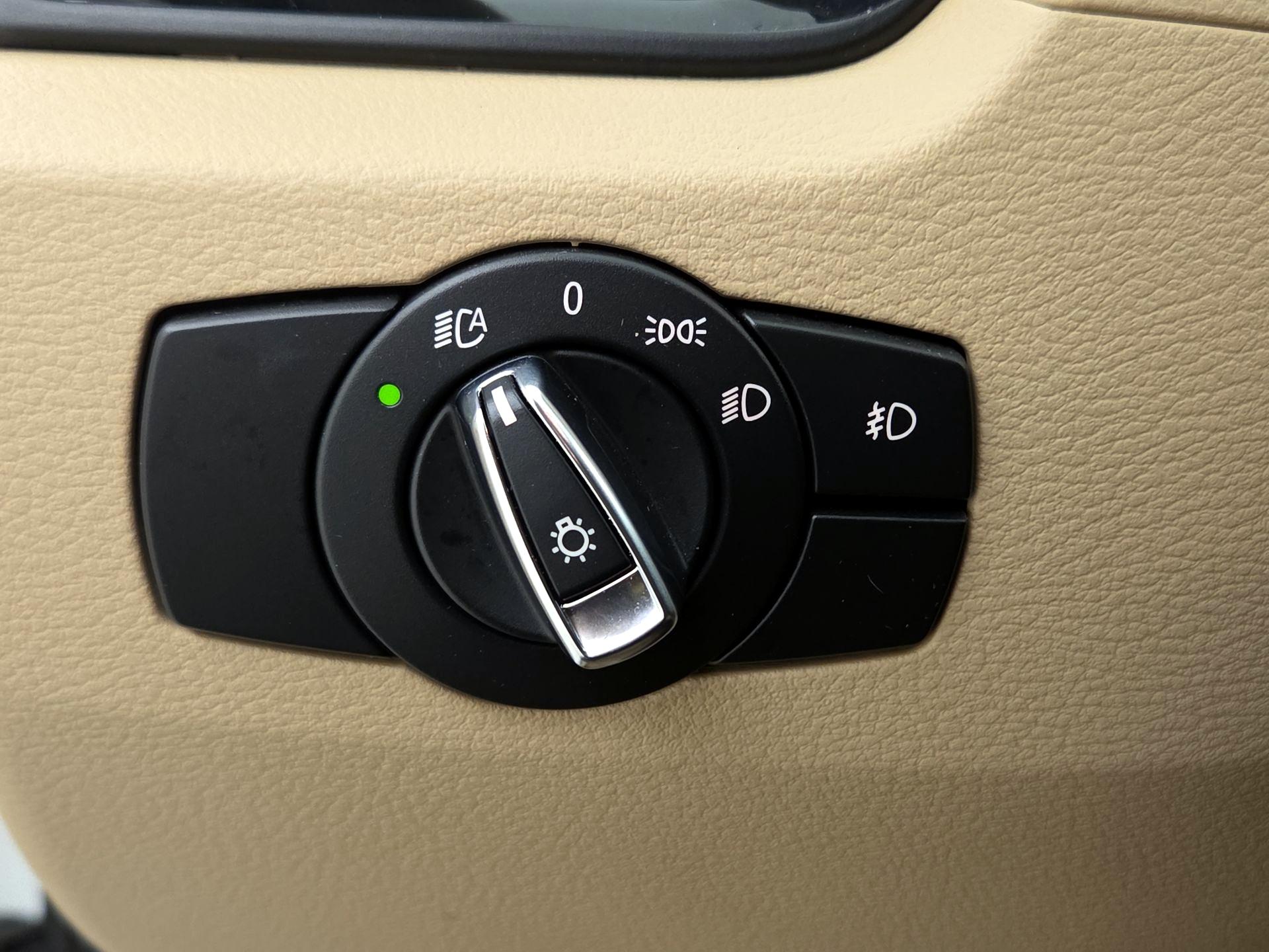 Thumbnail: 2015 BMW X1 - 13