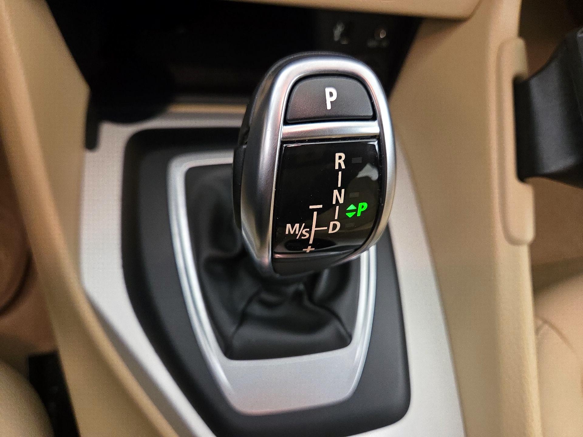 Thumbnail: 2015 BMW X1 - 16