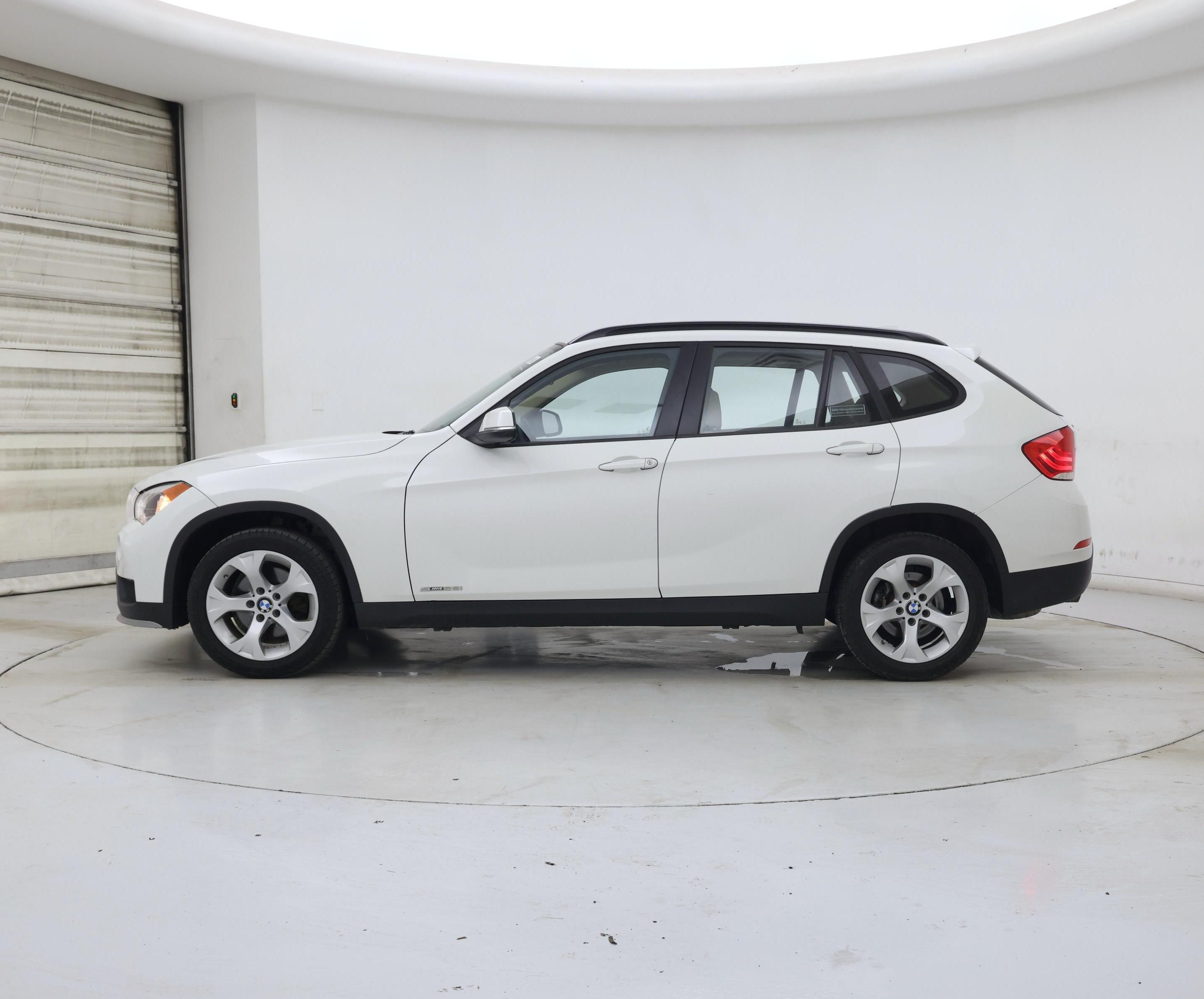 Thumbnail: 2015 BMW X1 - 3