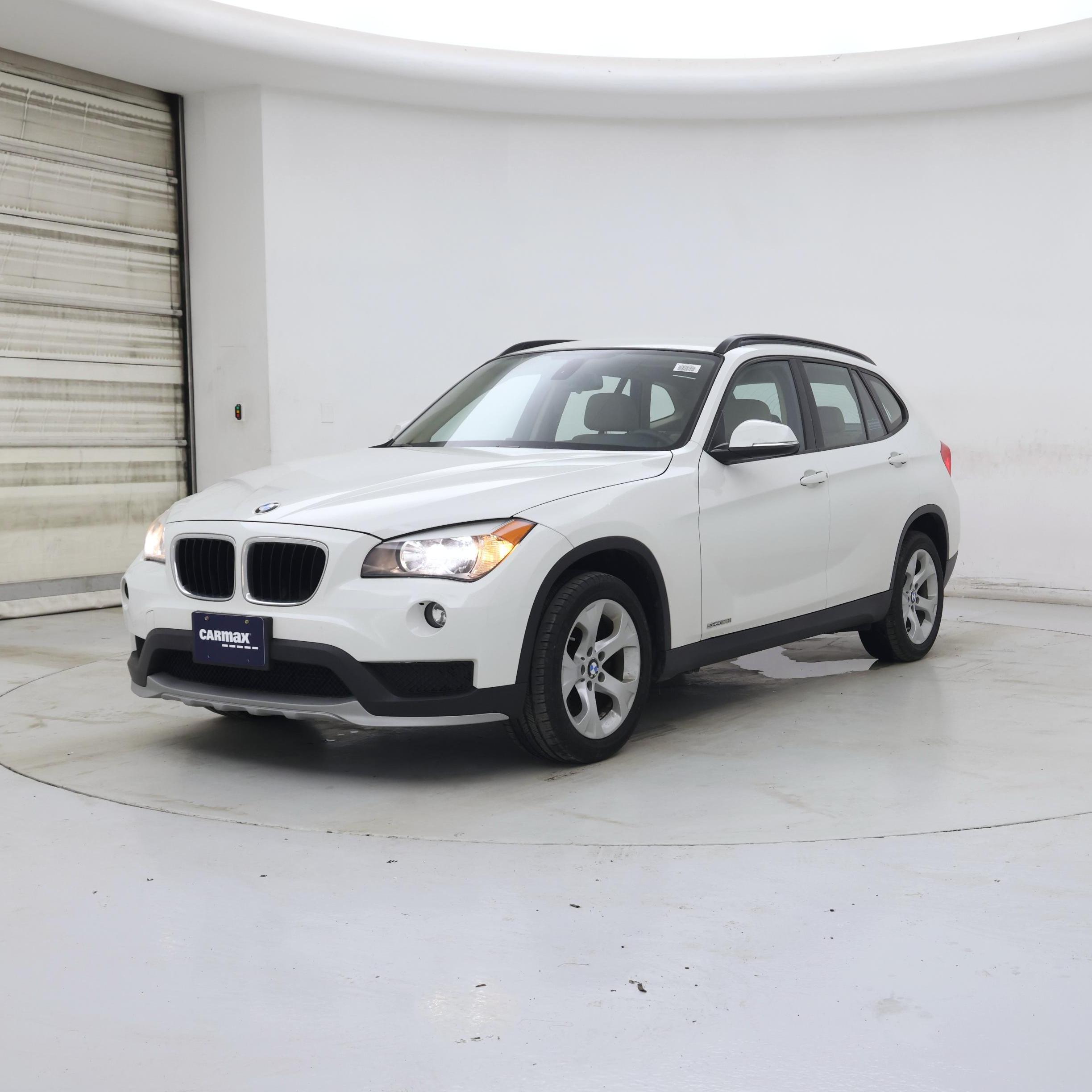 Thumbnail: 2015 BMW X1 - 4
