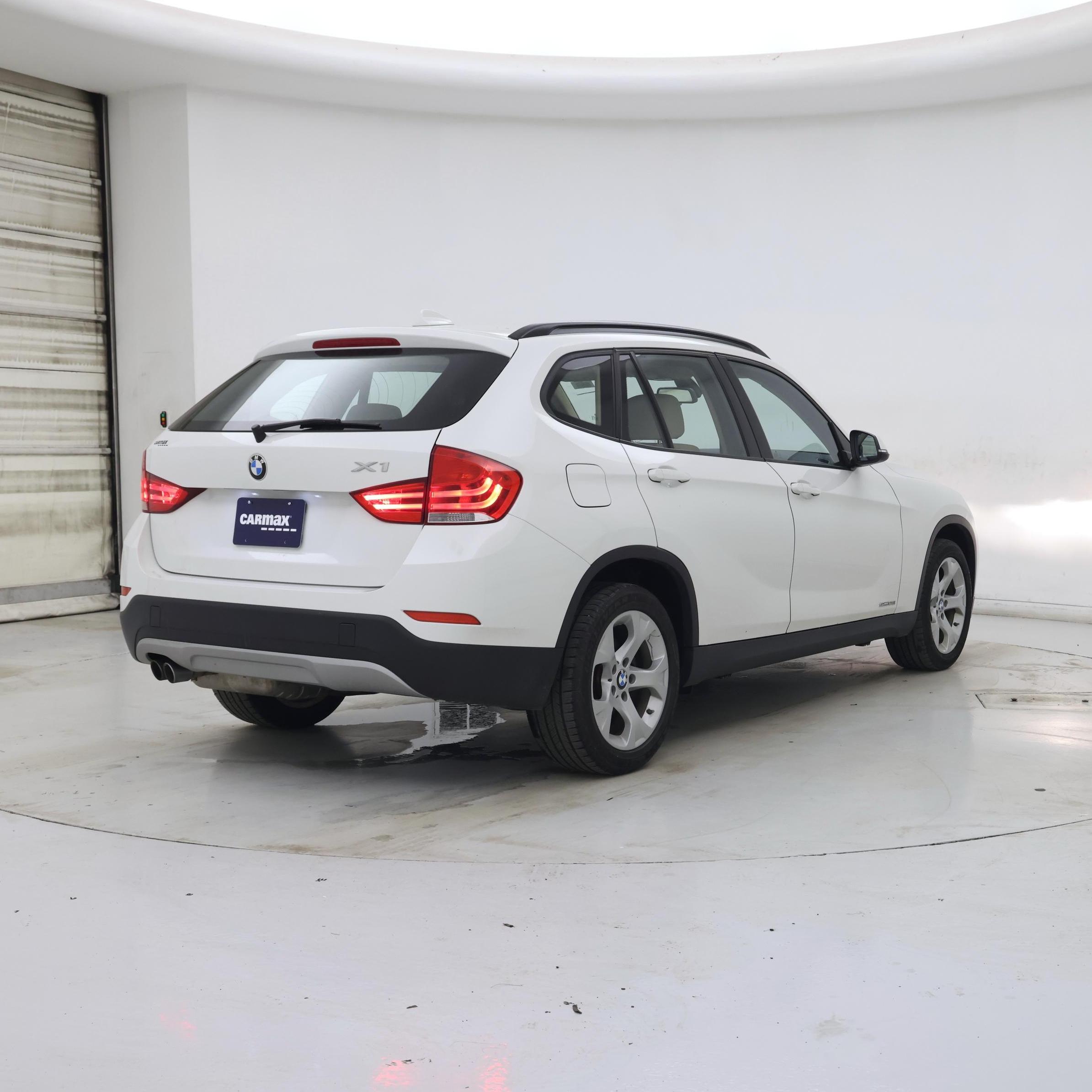 Thumbnail: 2015 BMW X1 - 8