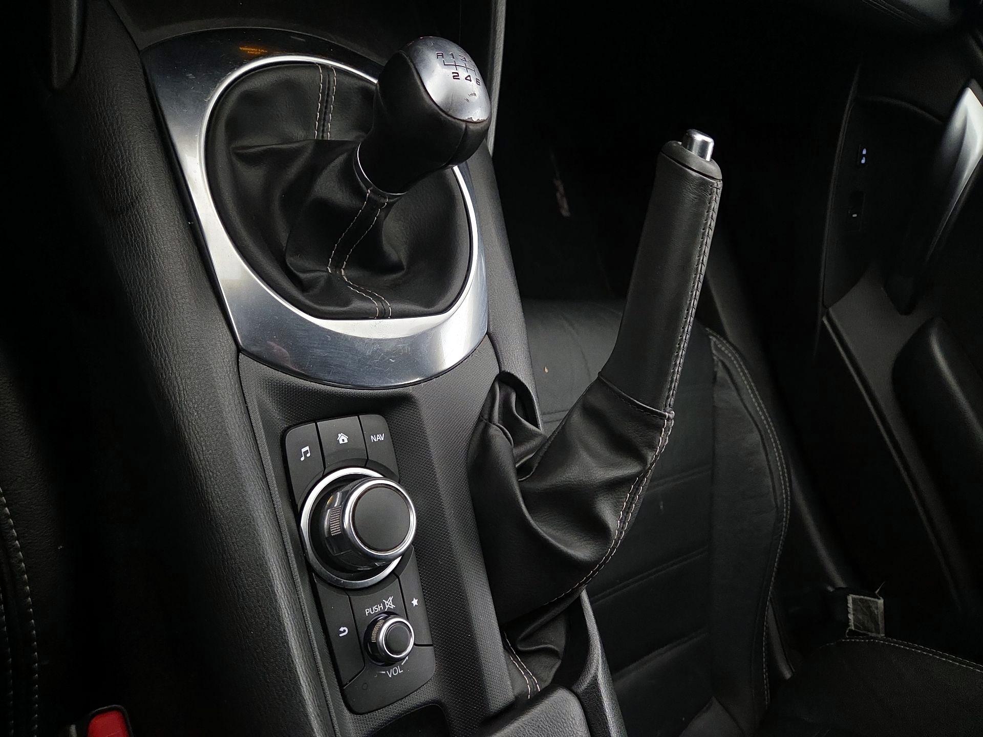 Thumbnail: 2017 Fiat 124 Spider - 17