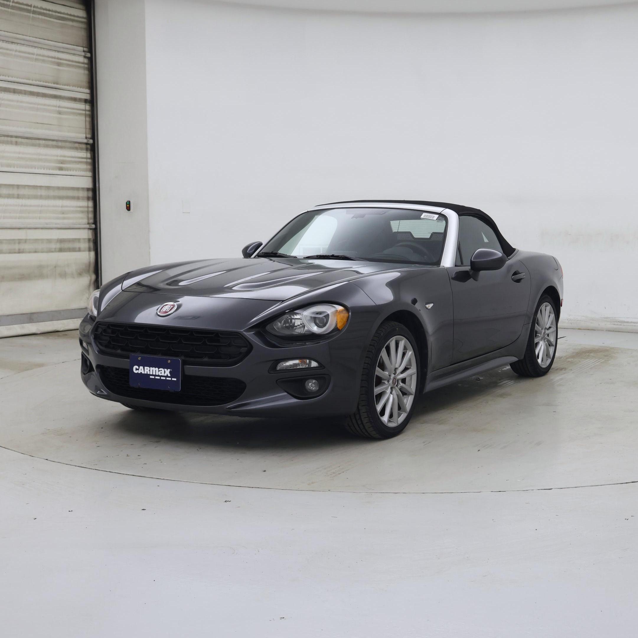 Thumbnail: 2017 Fiat 124 Spider - 4