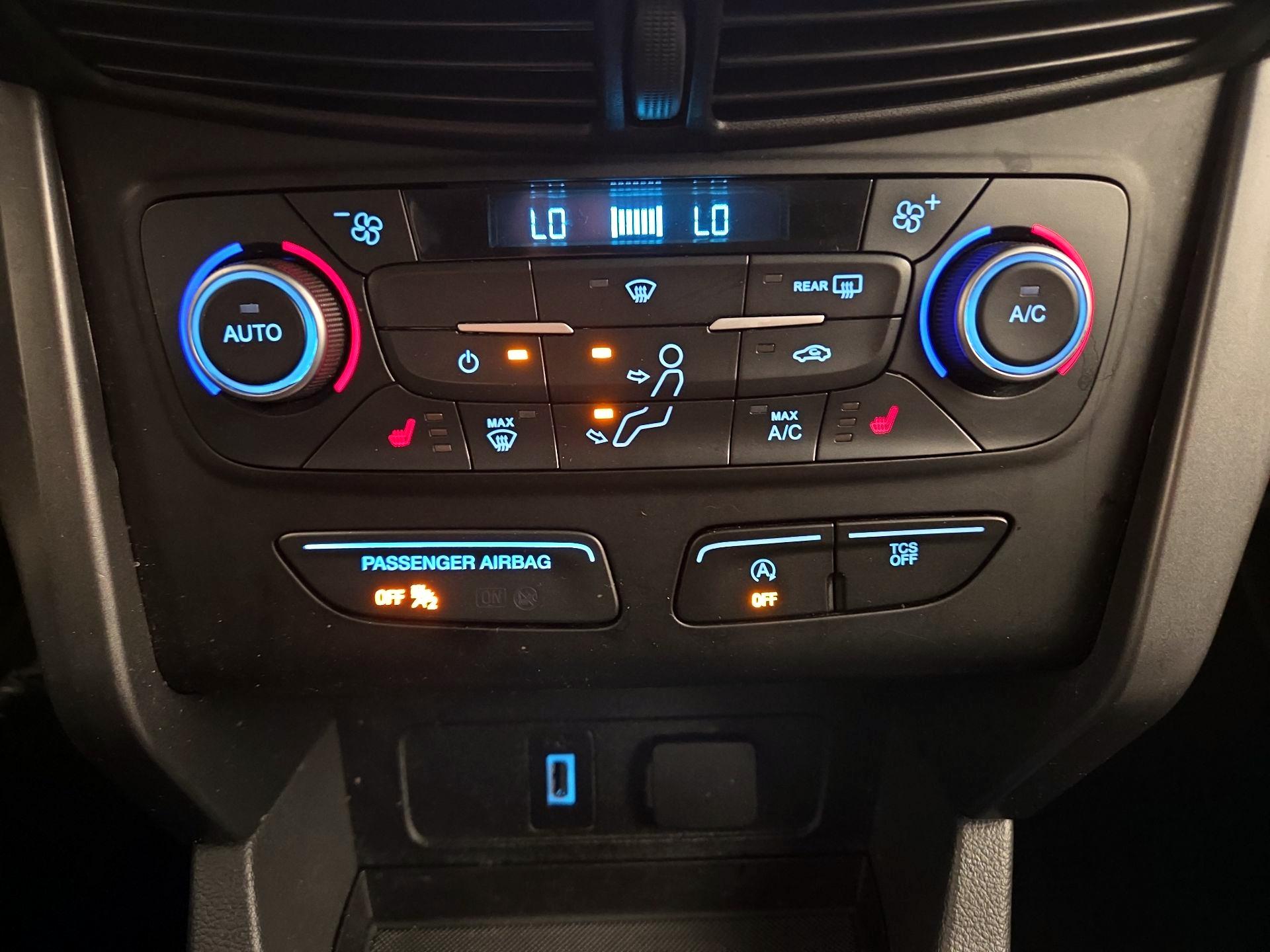 Thumbnail: 2018 Ford Escape - 17