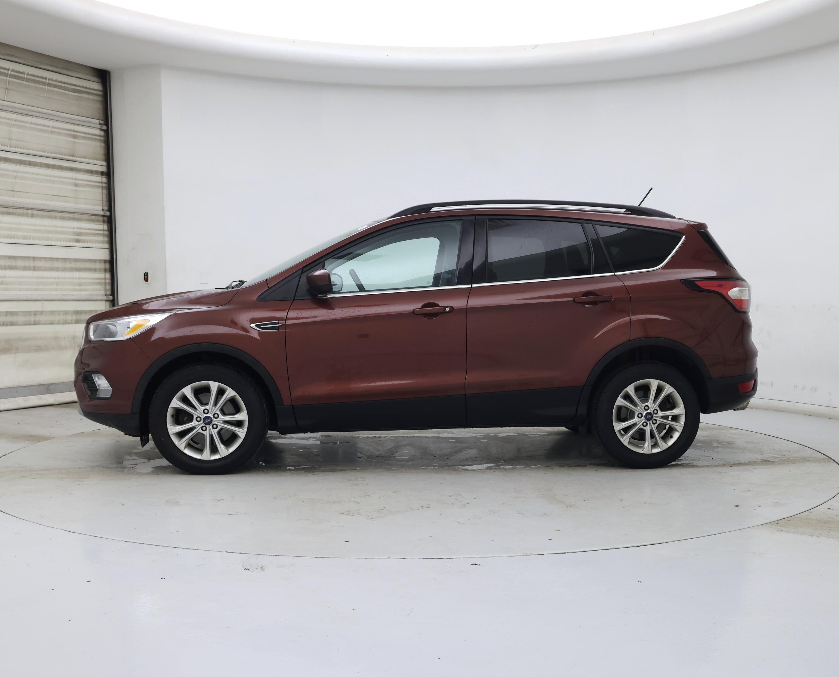 Thumbnail: 2018 Ford Escape - 3