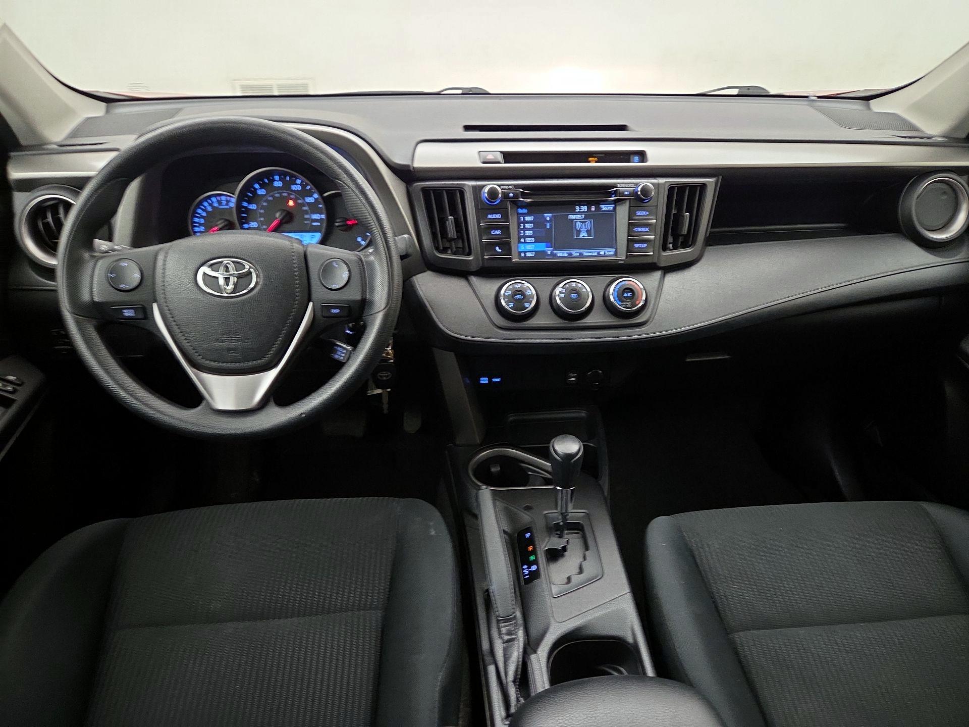 Thumbnail: 2016 Toyota RAV4 - 9