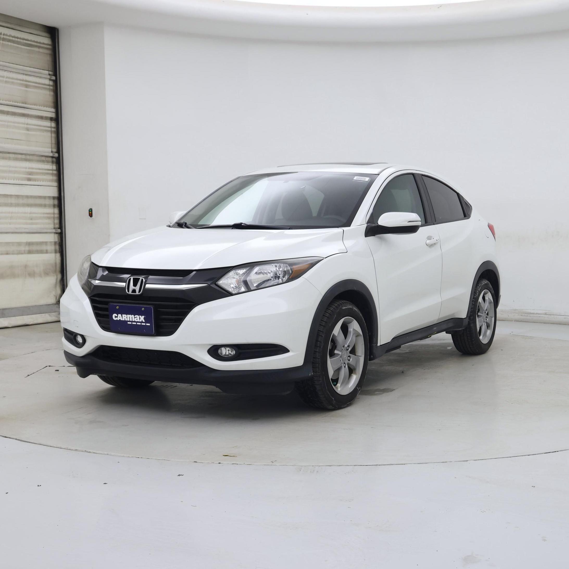 Thumbnail: 2017 Honda HR-V - 4