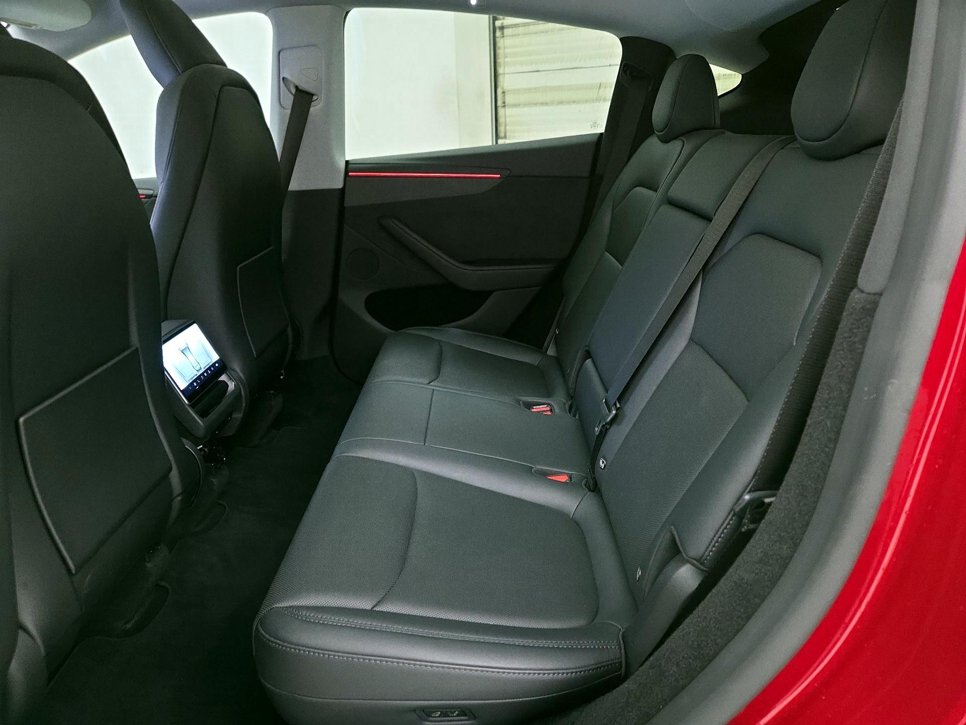 Thumbnail: 2026 Tesla Model Y - 17