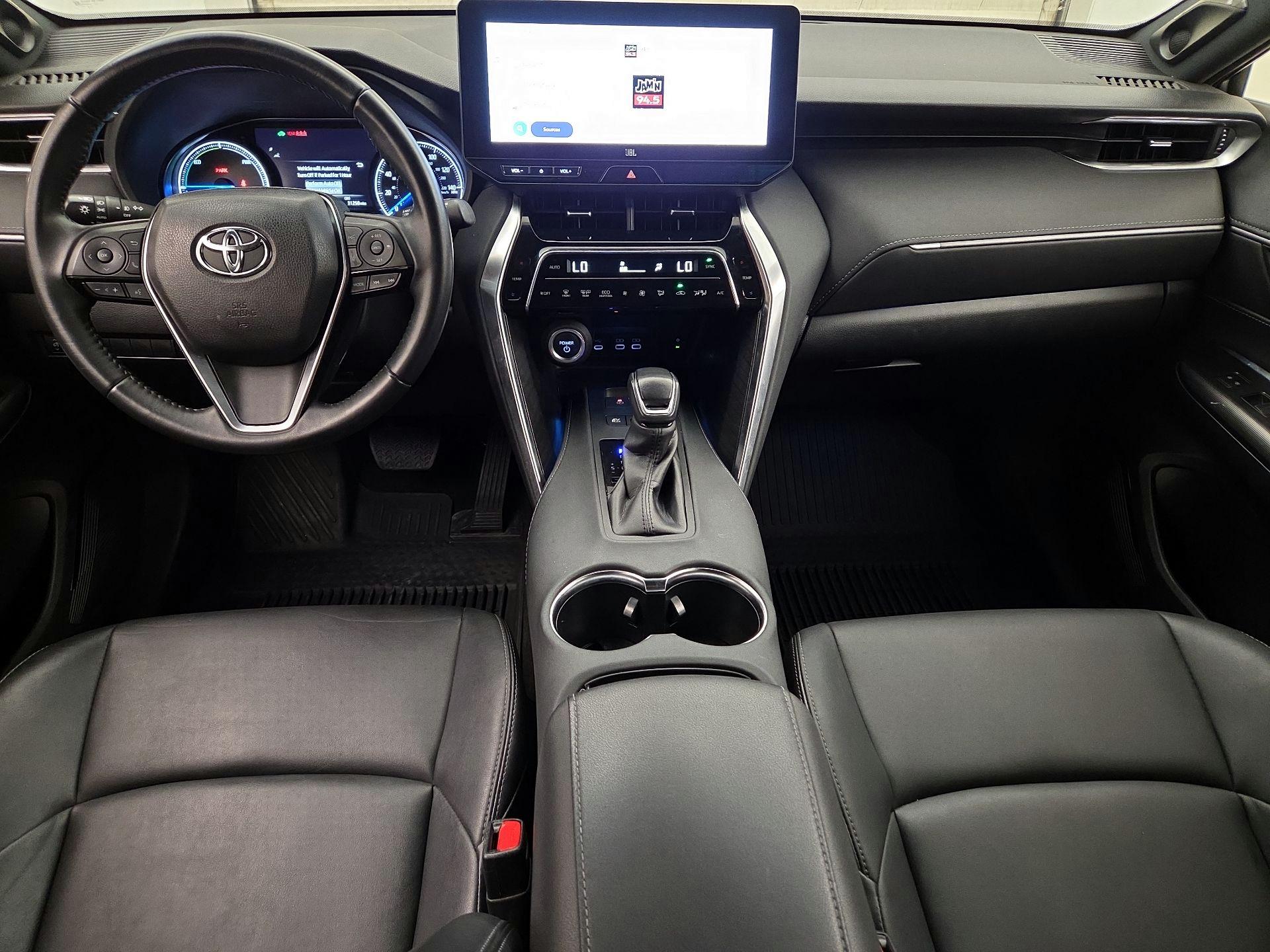 Thumbnail: 2023 Toyota Venza - 9