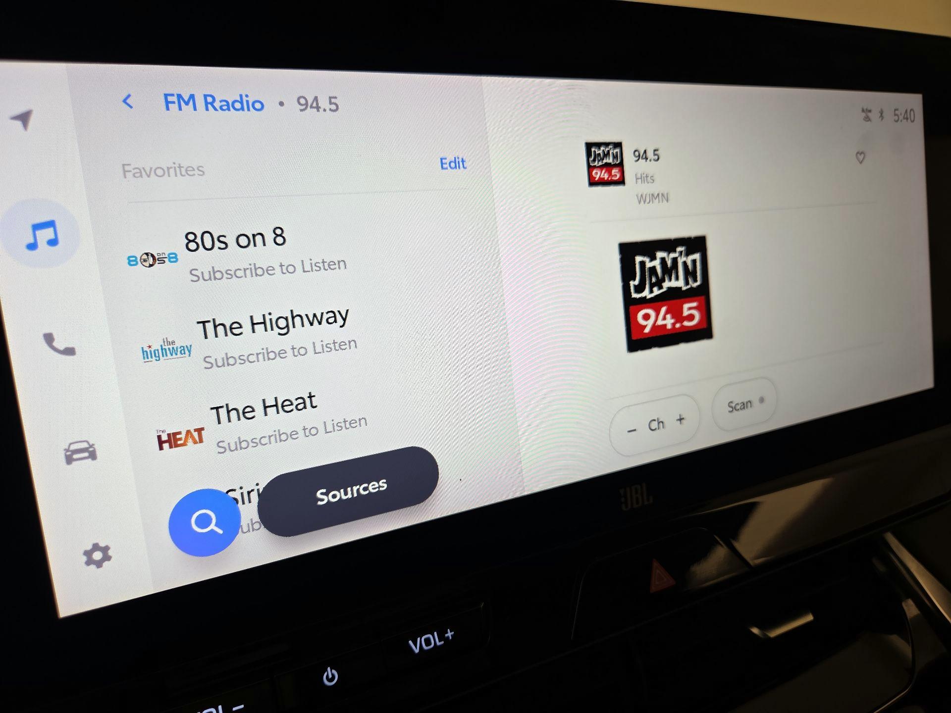 Thumbnail: 2023 Toyota Venza - 15
