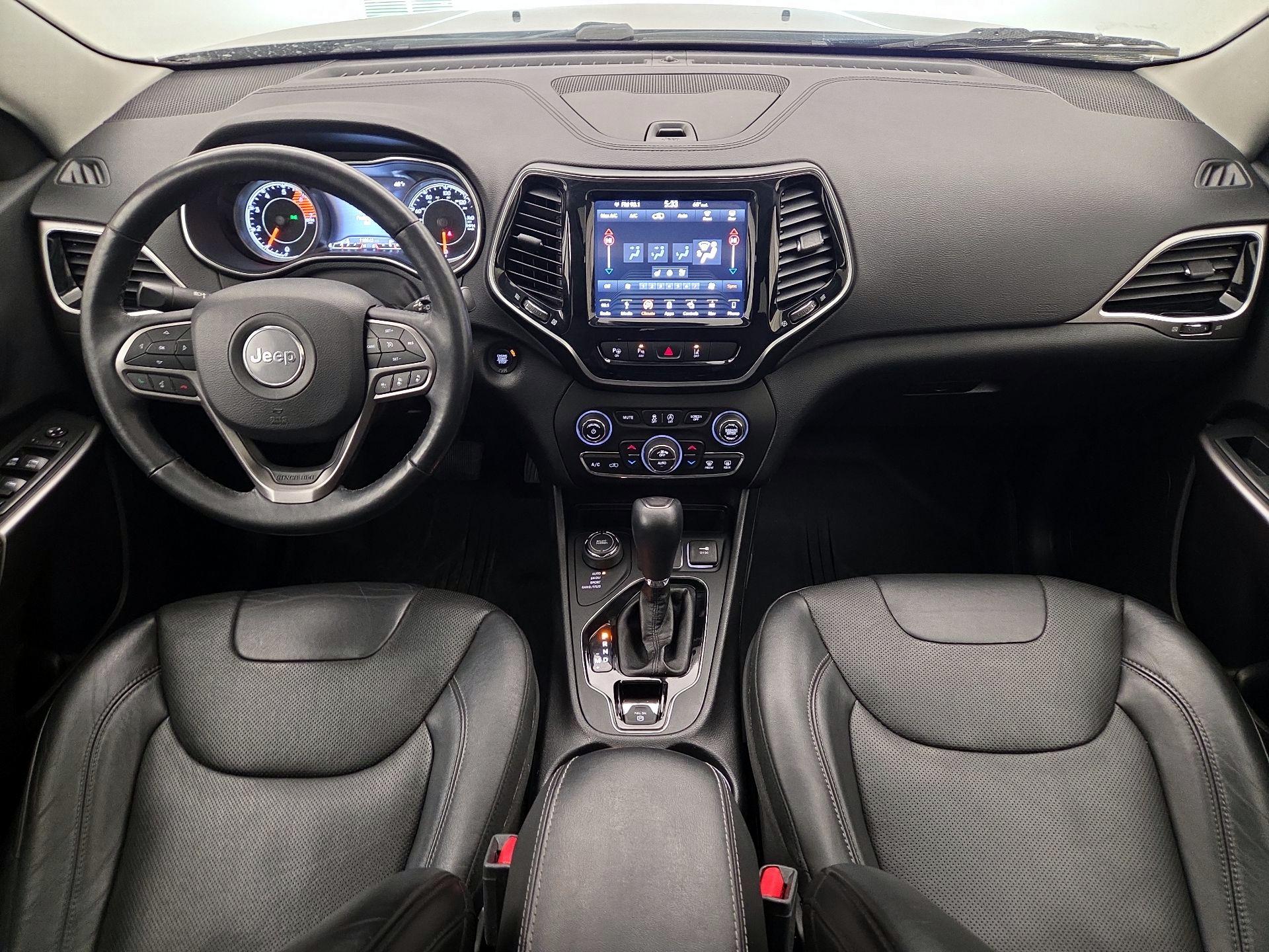 Thumbnail: 2019 Jeep Cherokee - 9