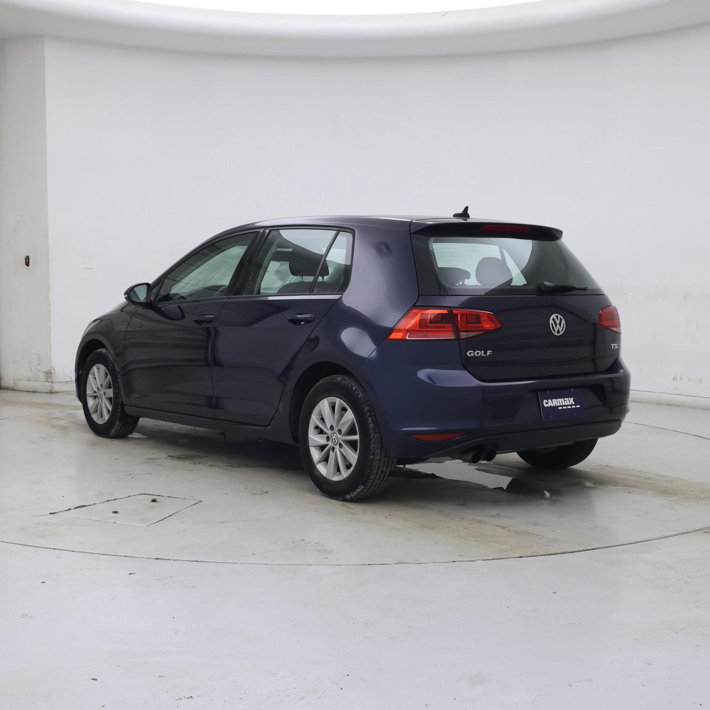 Thumbnail: 2016 Volkswagen Golf - 2
