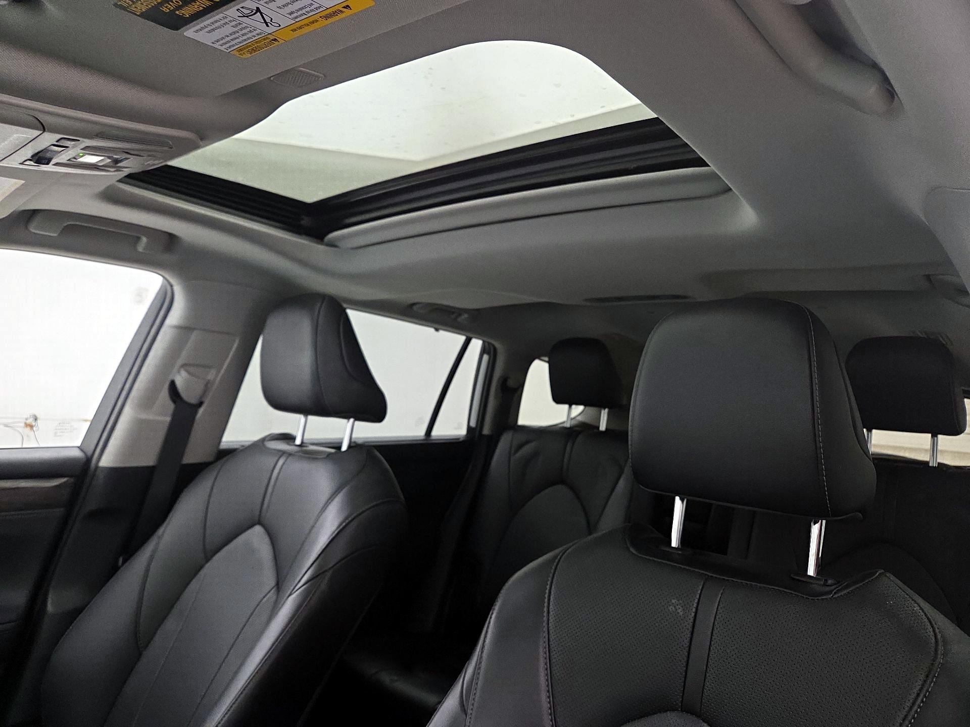 Thumbnail: 2023 Toyota Highlander - 19