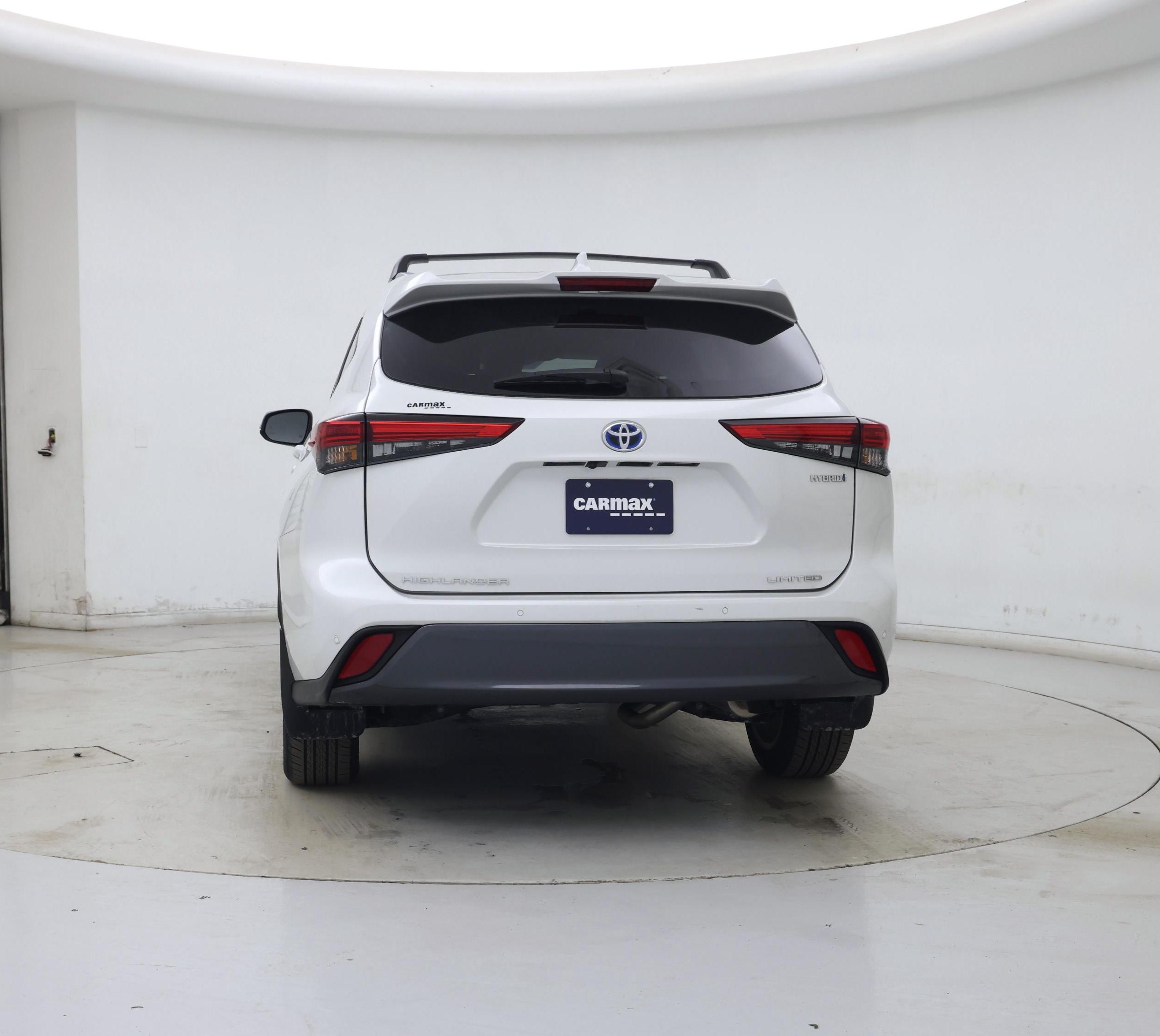 Thumbnail: 2023 Toyota Highlander - 6