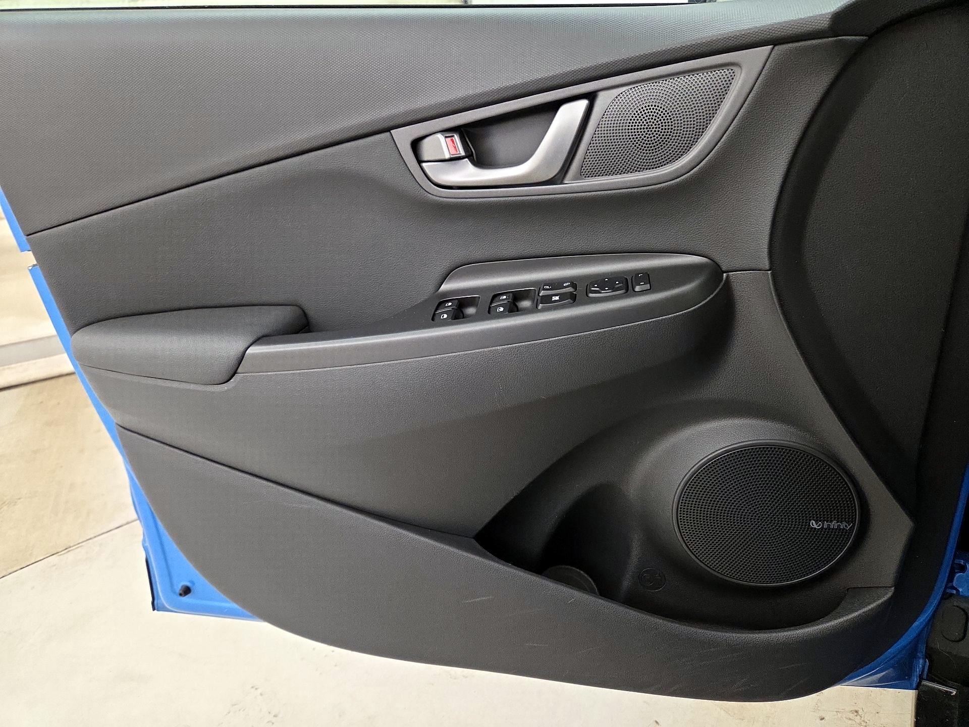 Thumbnail: 2021 Hyundai Kona - 12