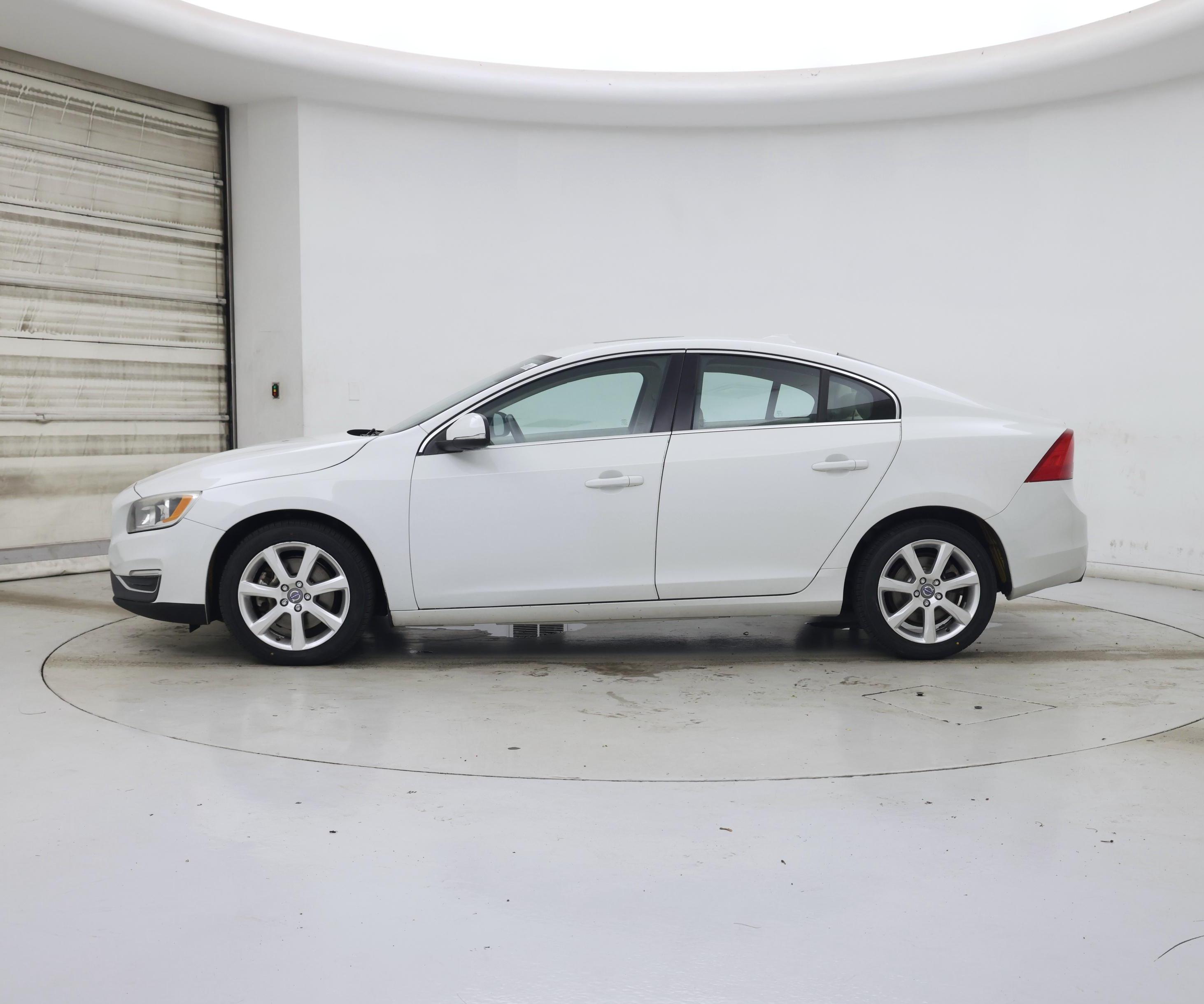 Thumbnail: 2016 Volvo S60 - 3