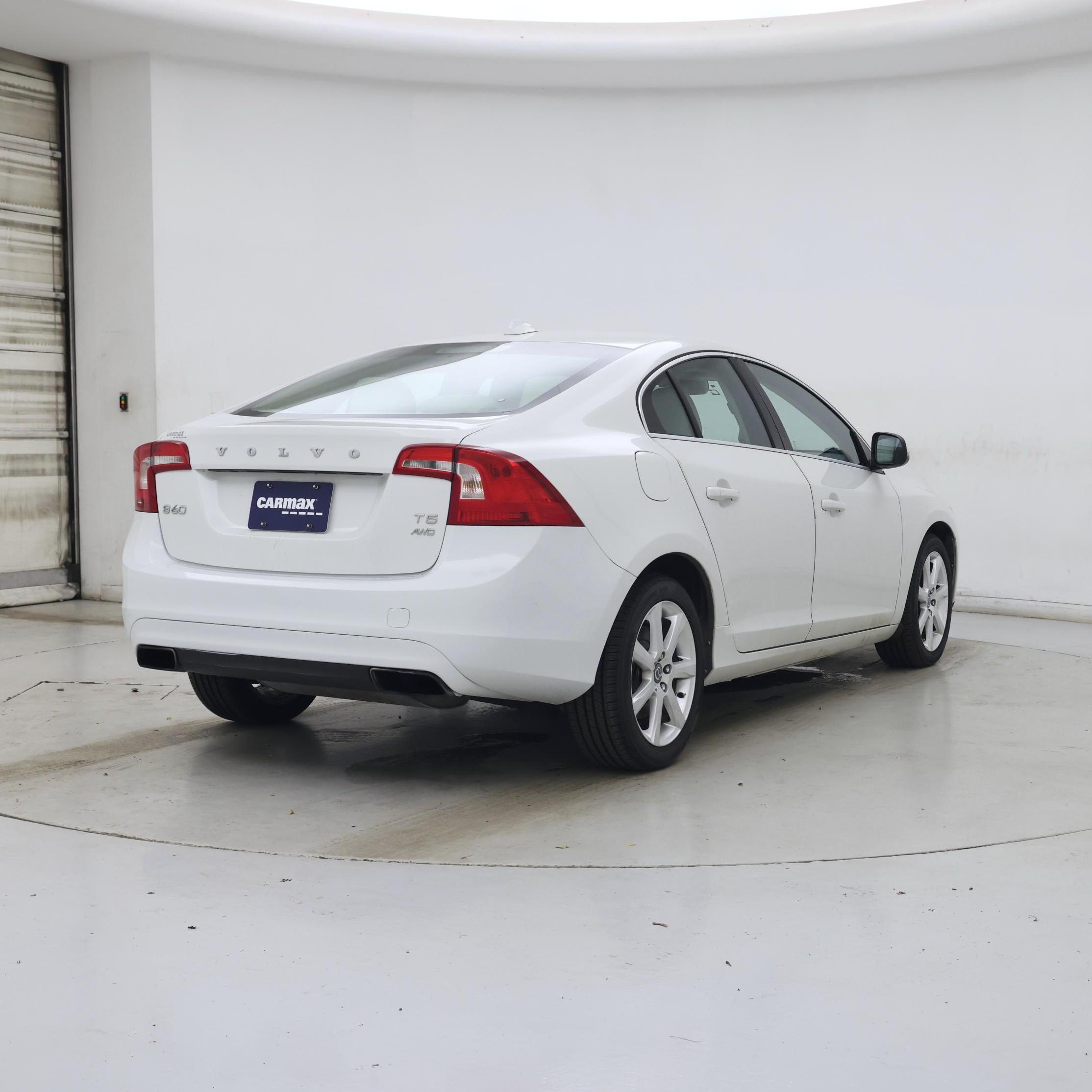 Thumbnail: 2016 Volvo S60 - 8