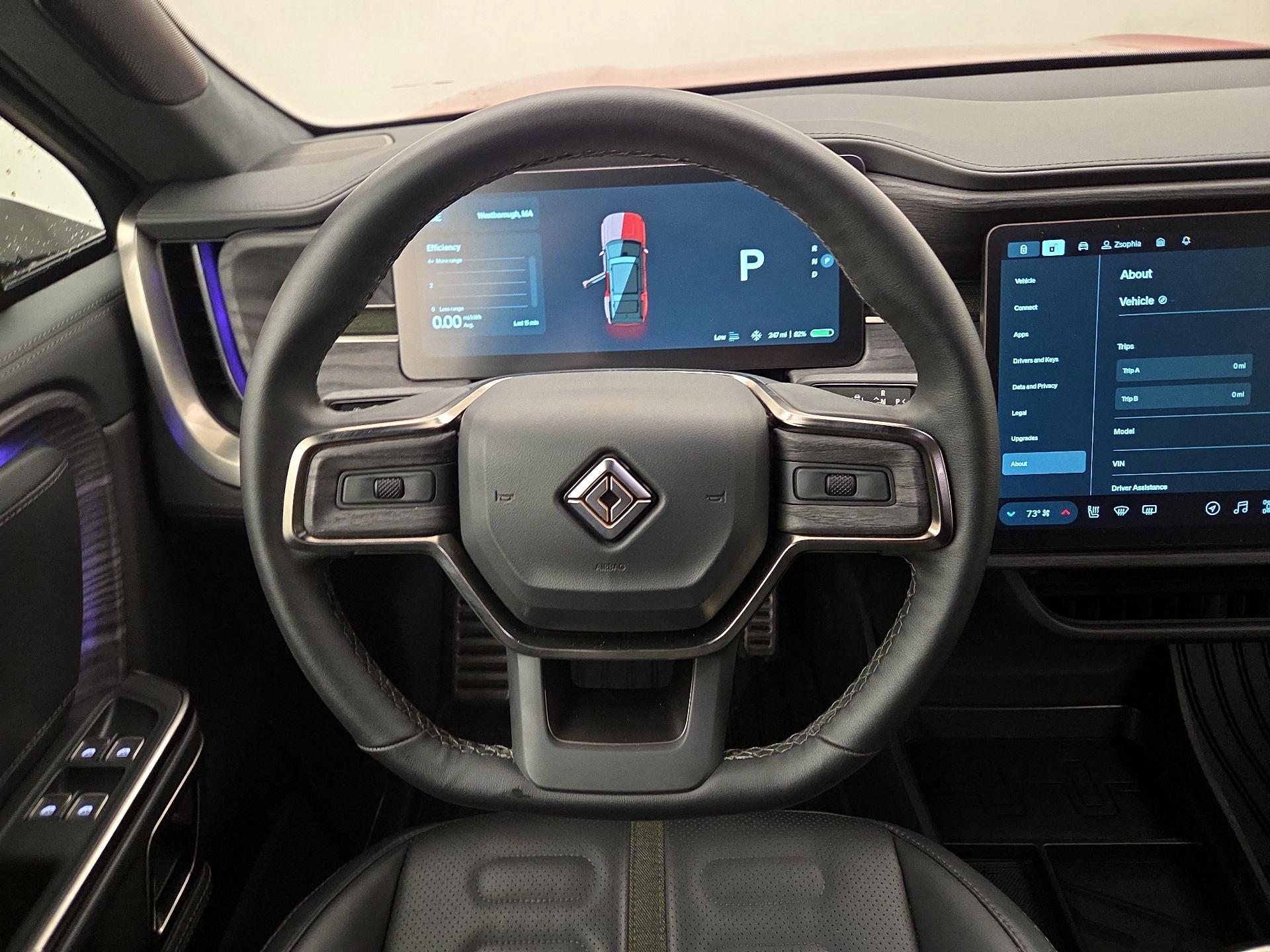 Thumbnail: 2023 Rivian R1S - 10