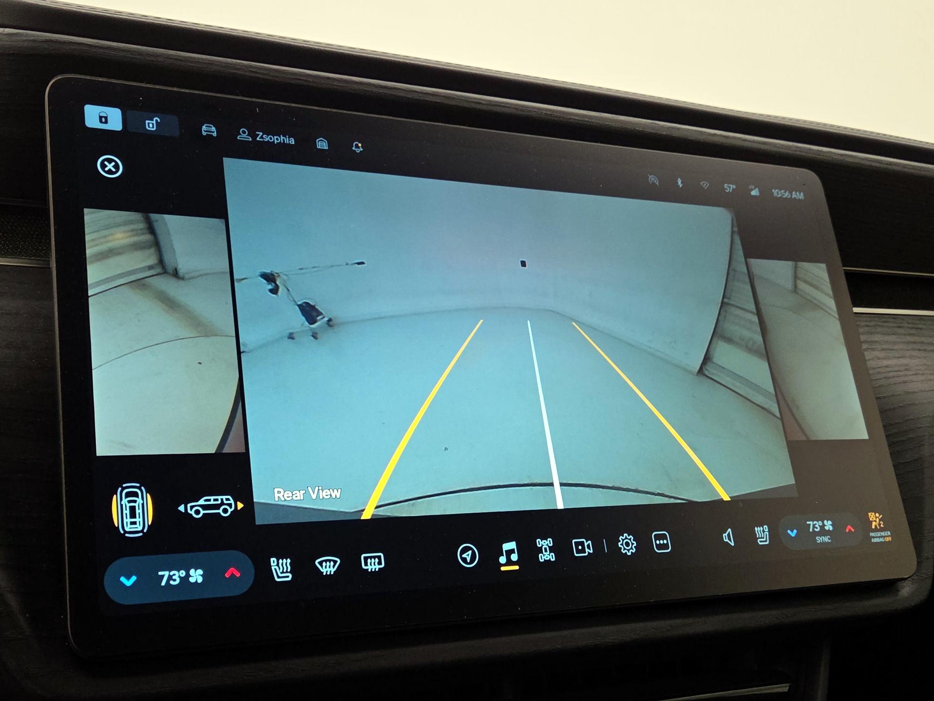 Thumbnail: 2023 Rivian R1S - 13