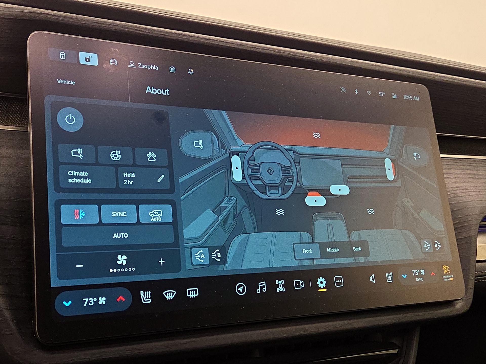 Thumbnail: 2023 Rivian R1S - 15