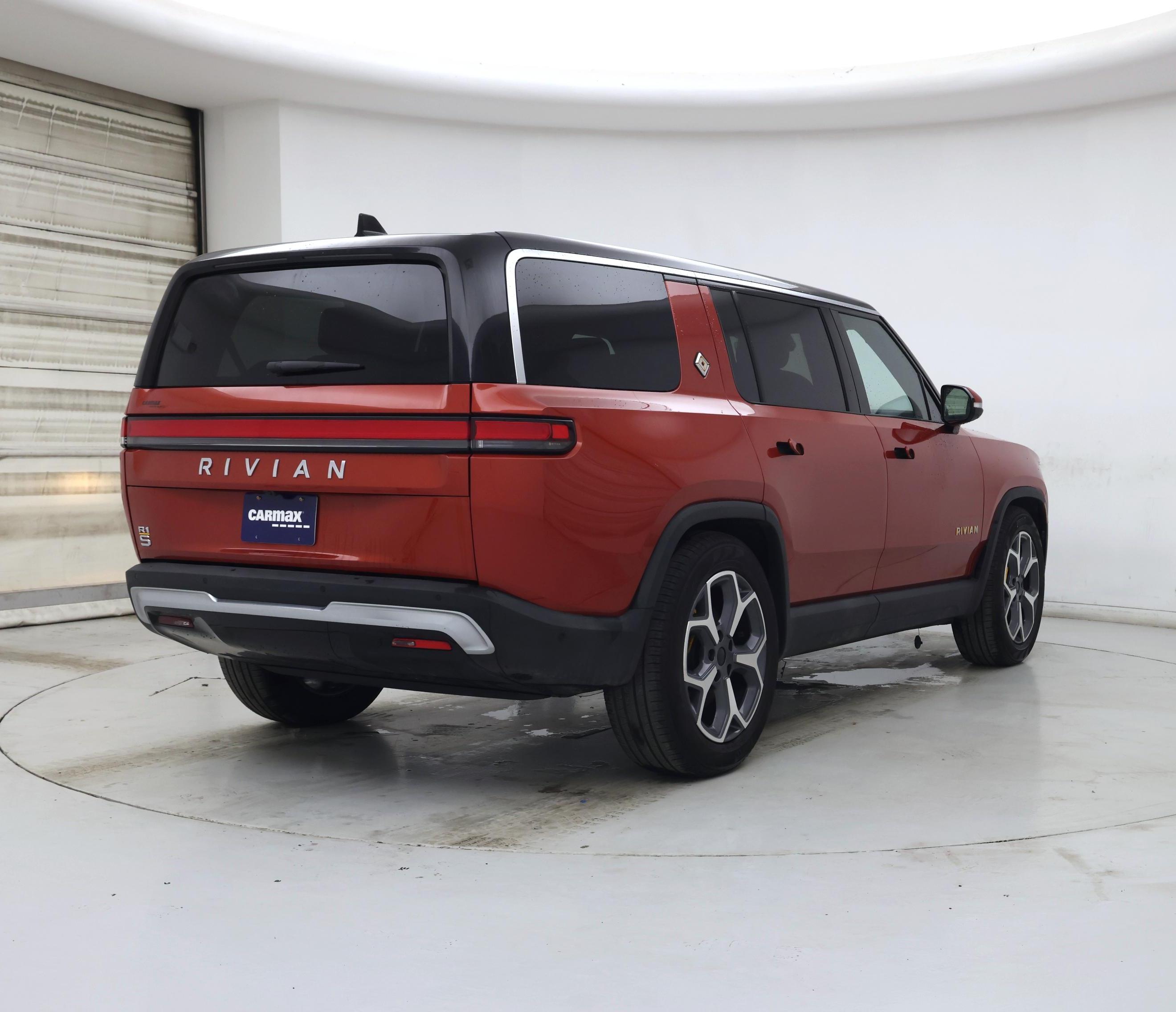 Thumbnail: 2023 Rivian R1S - 8