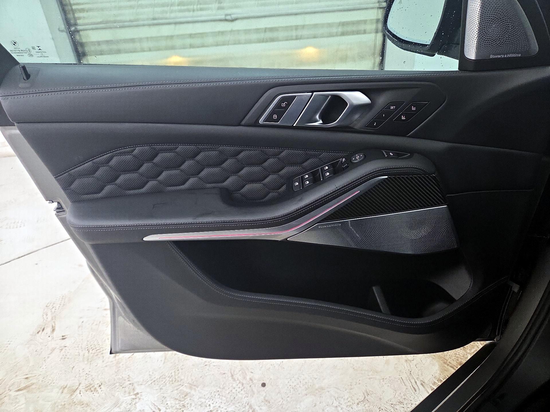 Thumbnail: 2021 BMW X5 - 12