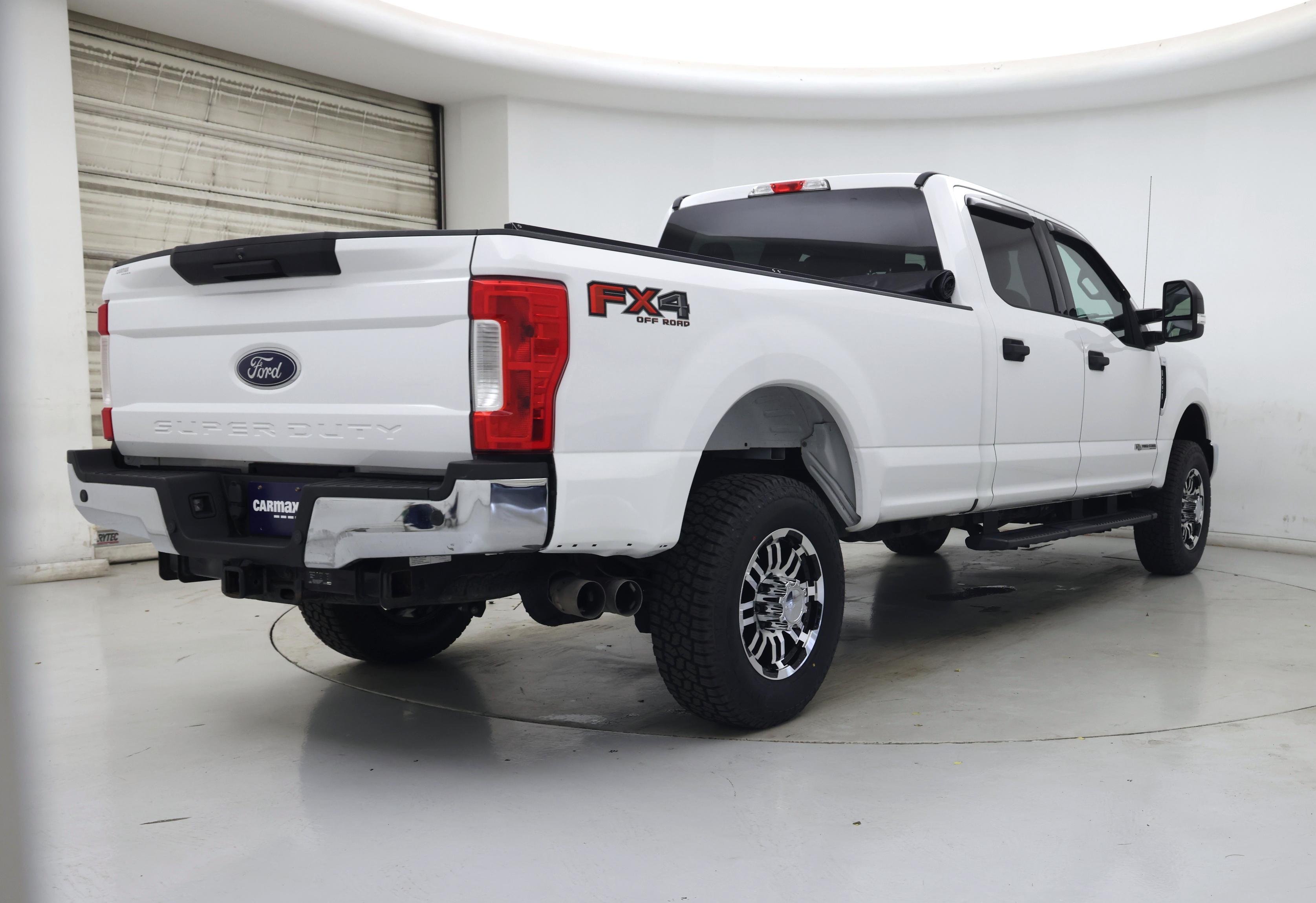 Thumbnail: 2018 Ford F-250 - 8