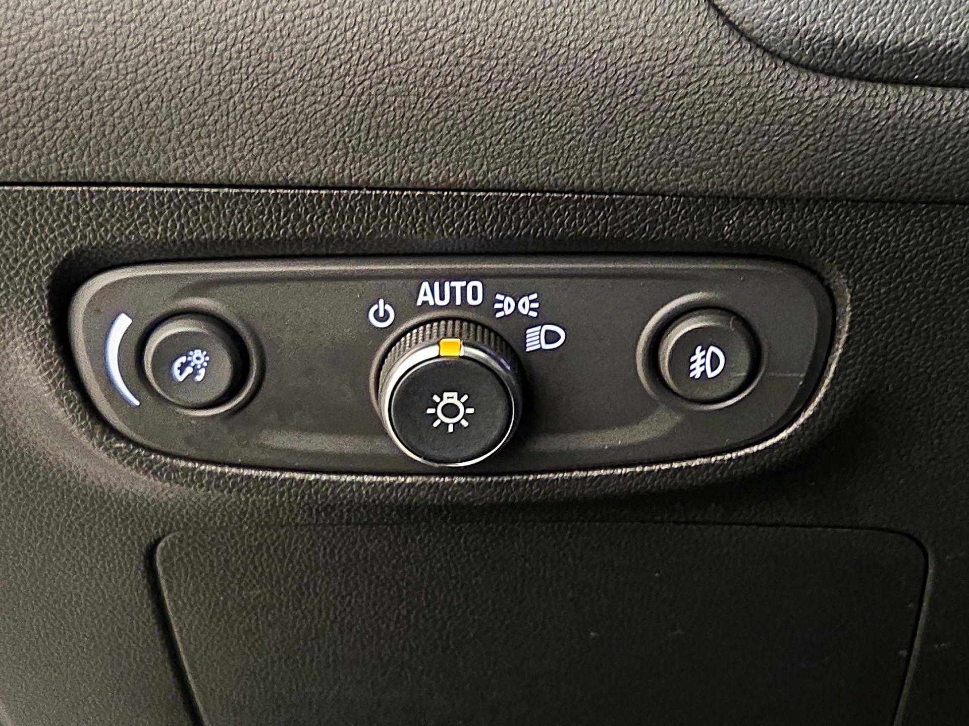 Thumbnail: 2023 Buick Encore GX - 13