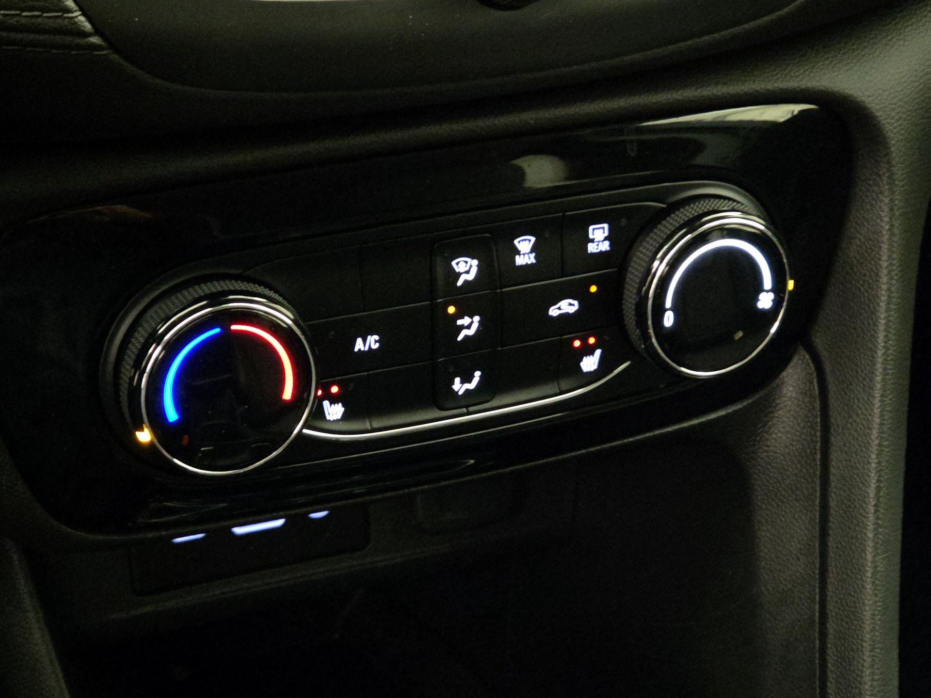 Thumbnail: 2023 Buick Encore GX - 16