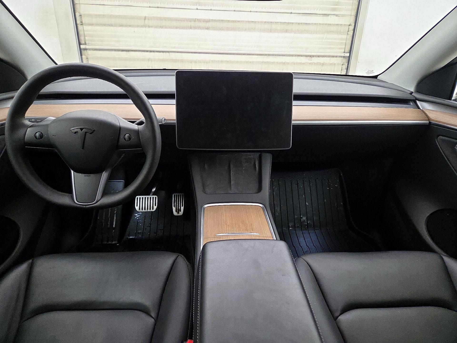 Thumbnail: 2023 Tesla Model Y - 9