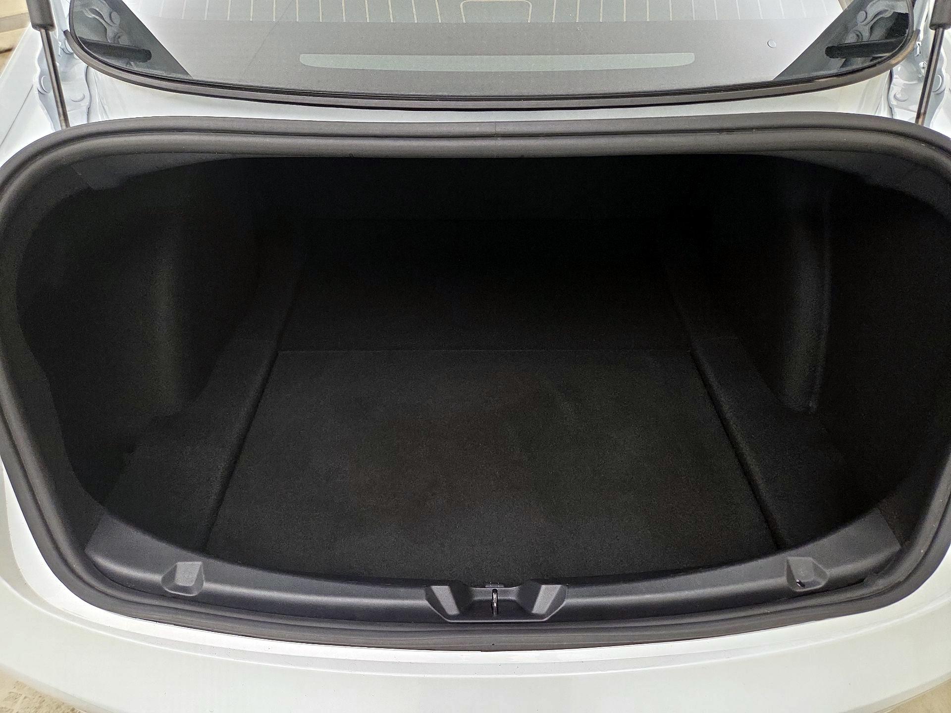 Thumbnail: 2020 Tesla Model 3 - 20