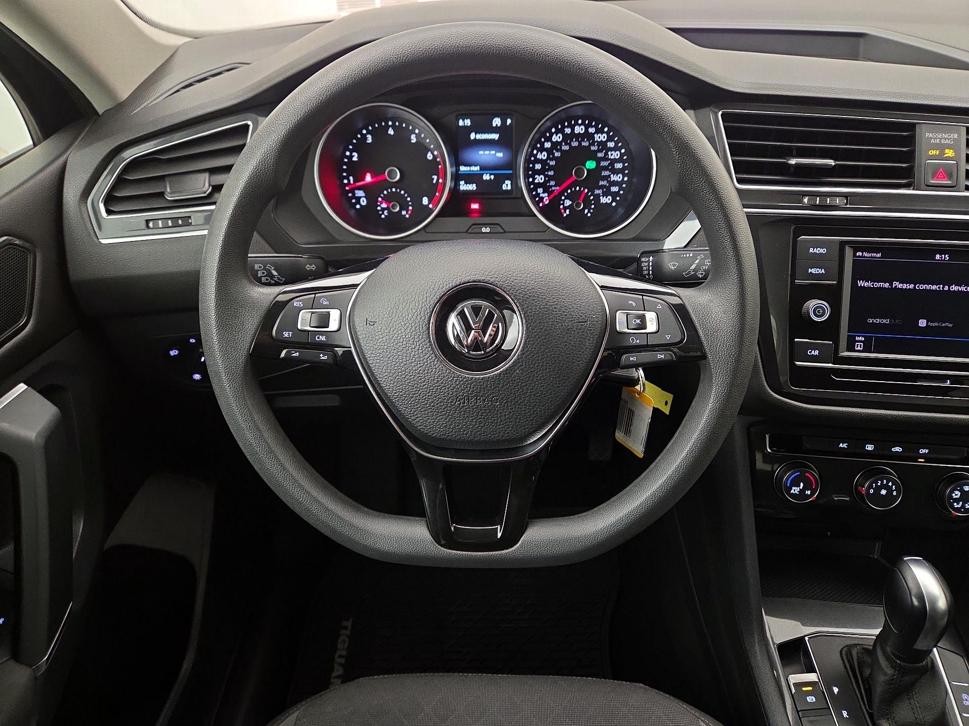 Thumbnail: 2018 Volkswagen Tiguan - 10