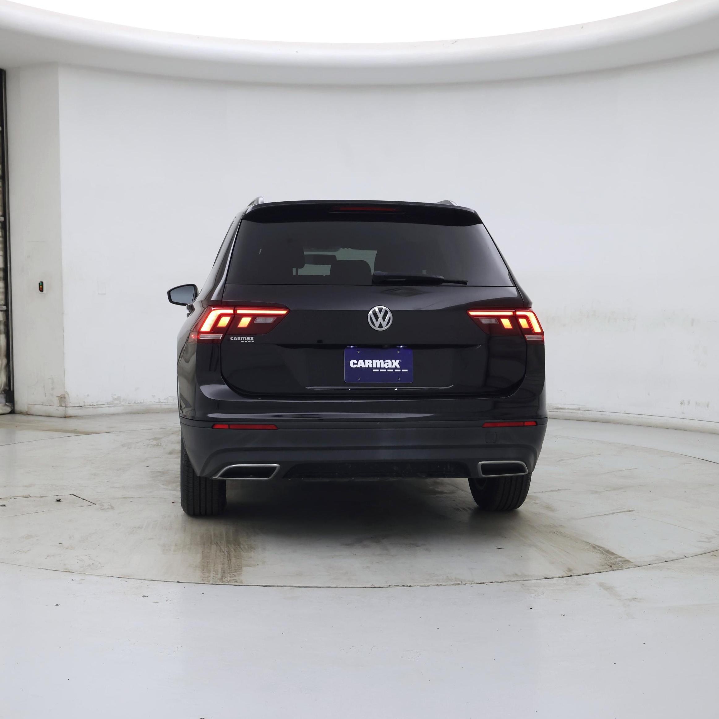 Thumbnail: 2018 Volkswagen Tiguan - 6