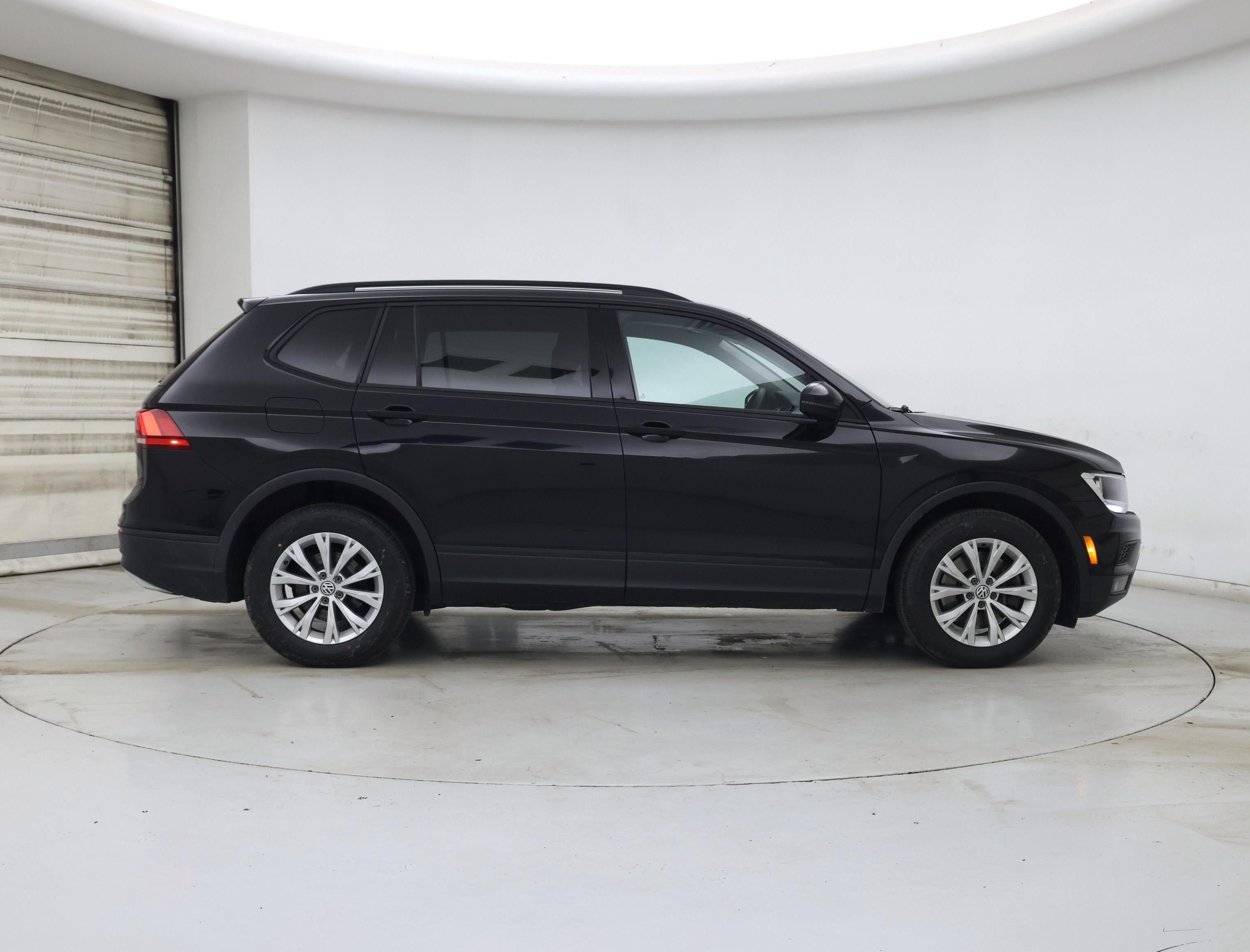 Thumbnail: 2018 Volkswagen Tiguan - 7